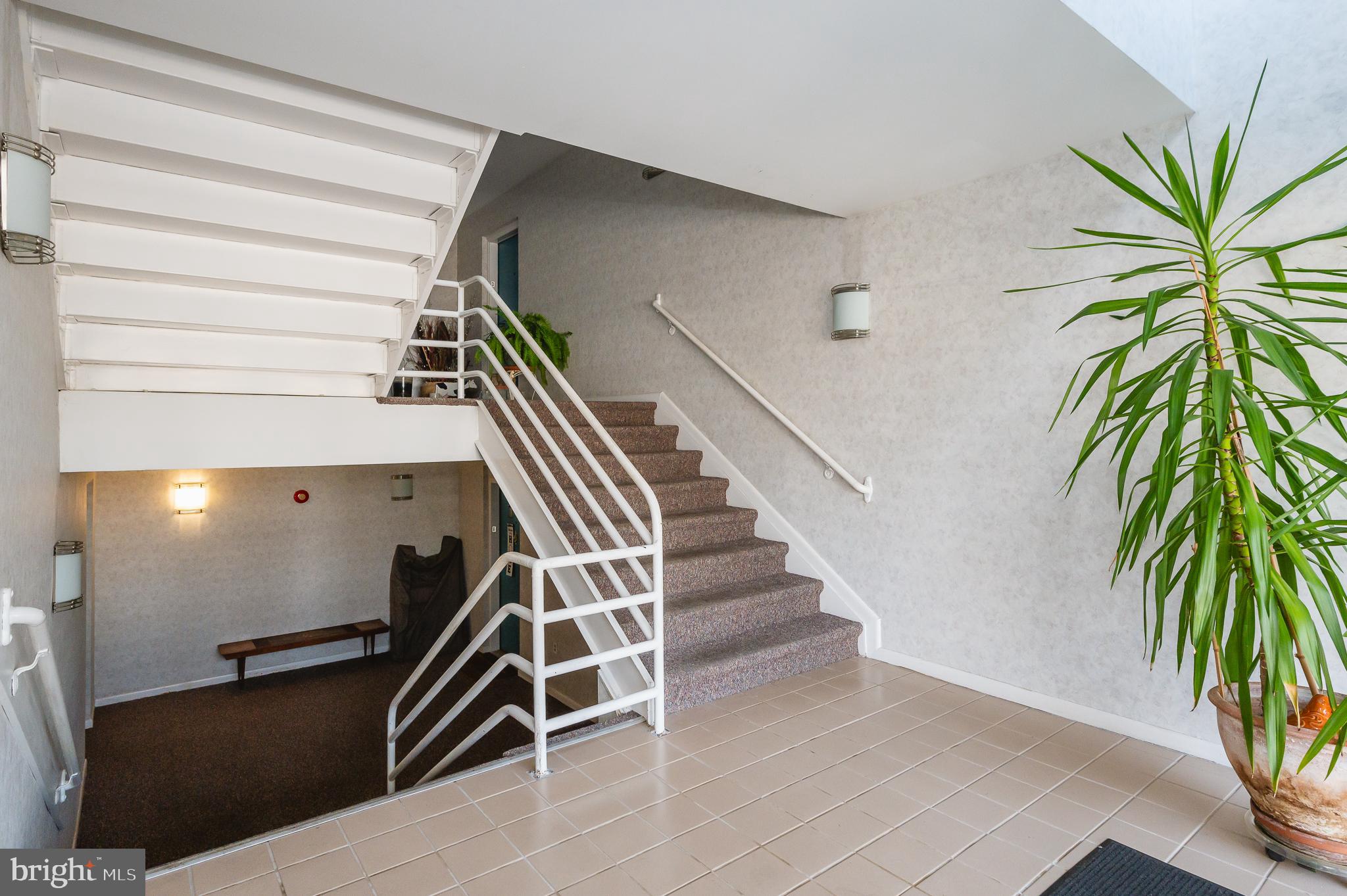 LODGE AT MCDONGH - Residential Lease