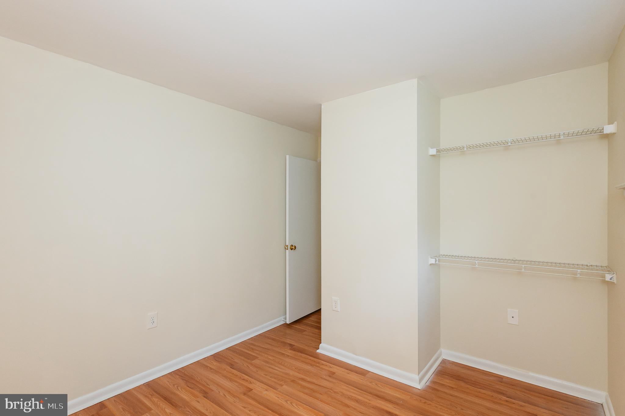 LODGE AT MCDONGH - Residential Lease