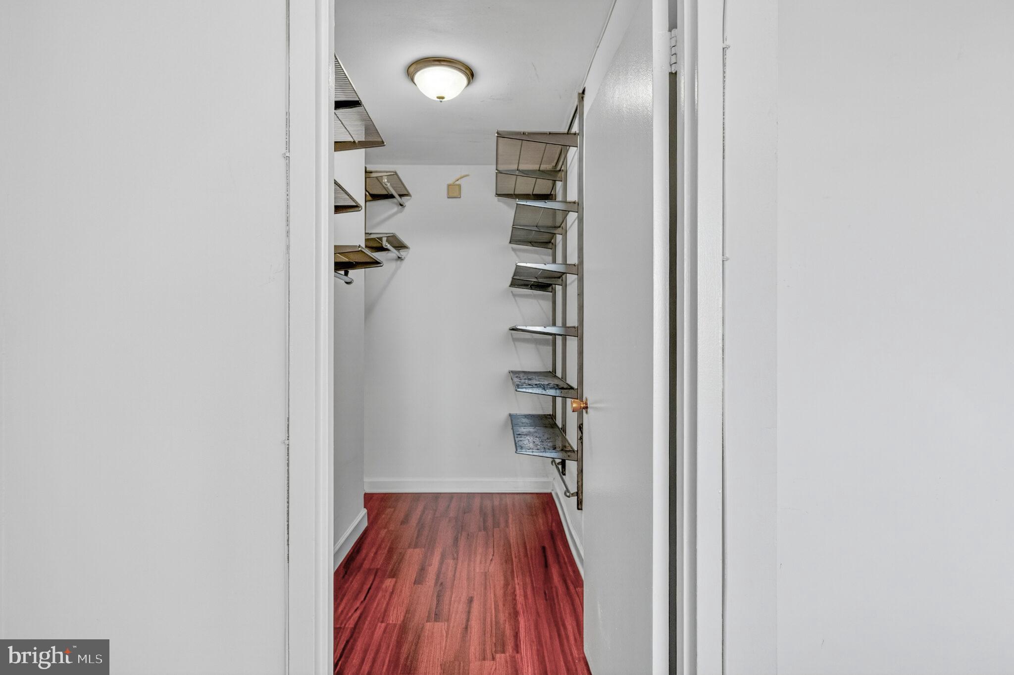 RIVER PLACE - Residential