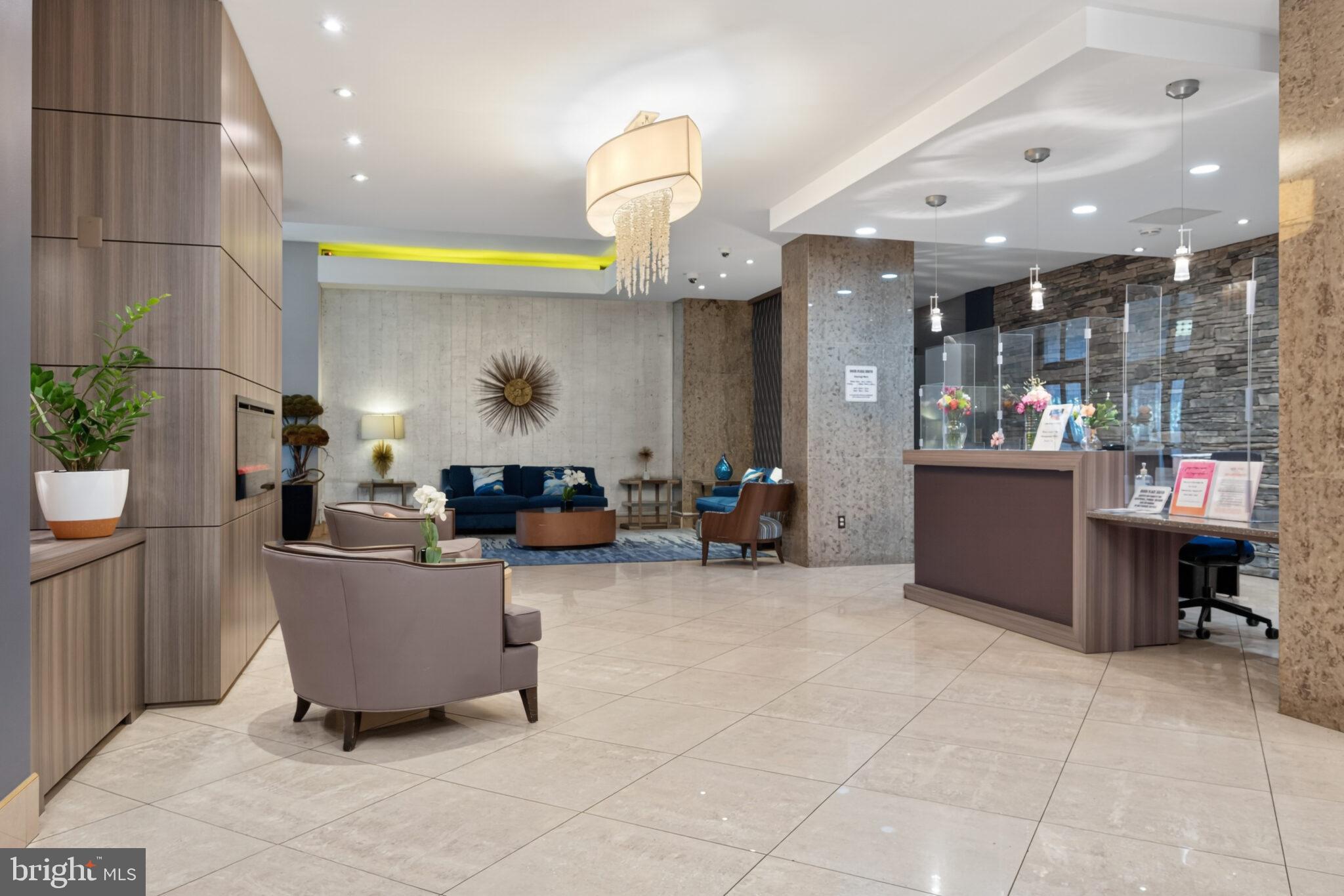 RIVER PLACE - Residential