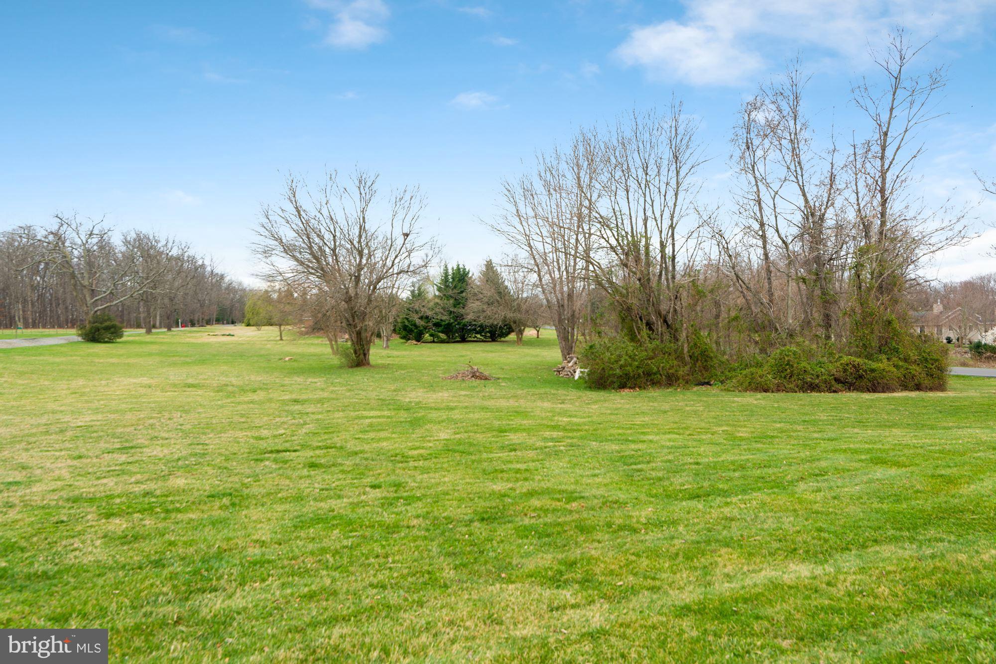 GLENDALE FARM ESTATES - Residential
