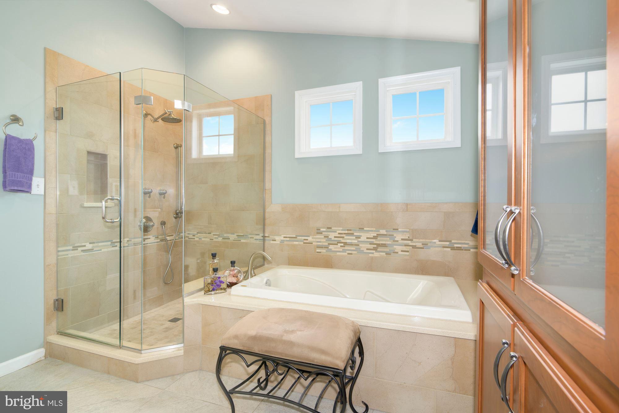 GLENDALE FARM ESTATES - Residential