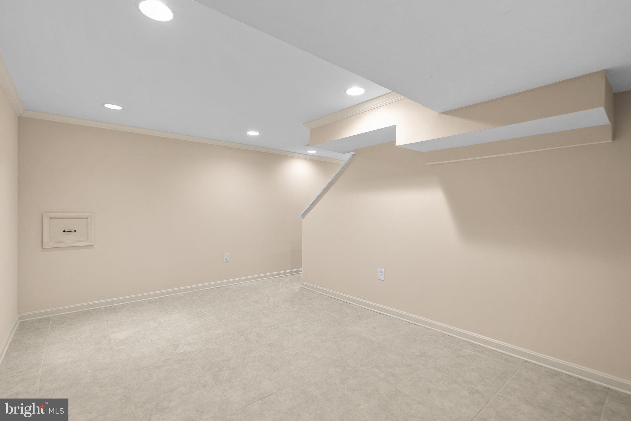 PT ROCKVILLE TWN RES 1 - Residential Lease