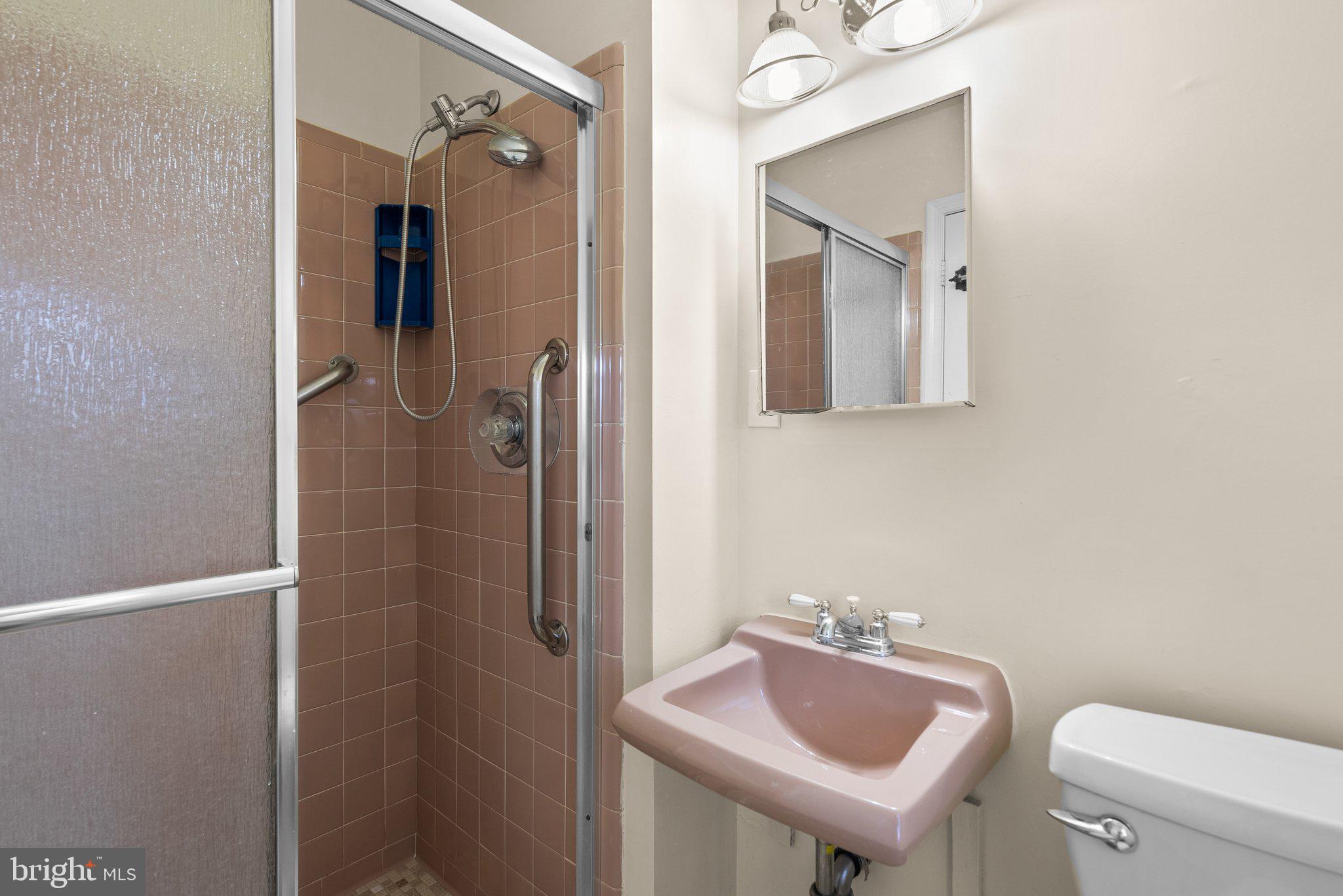 PT ROCKVILLE TWN RES 1 - Residential Lease