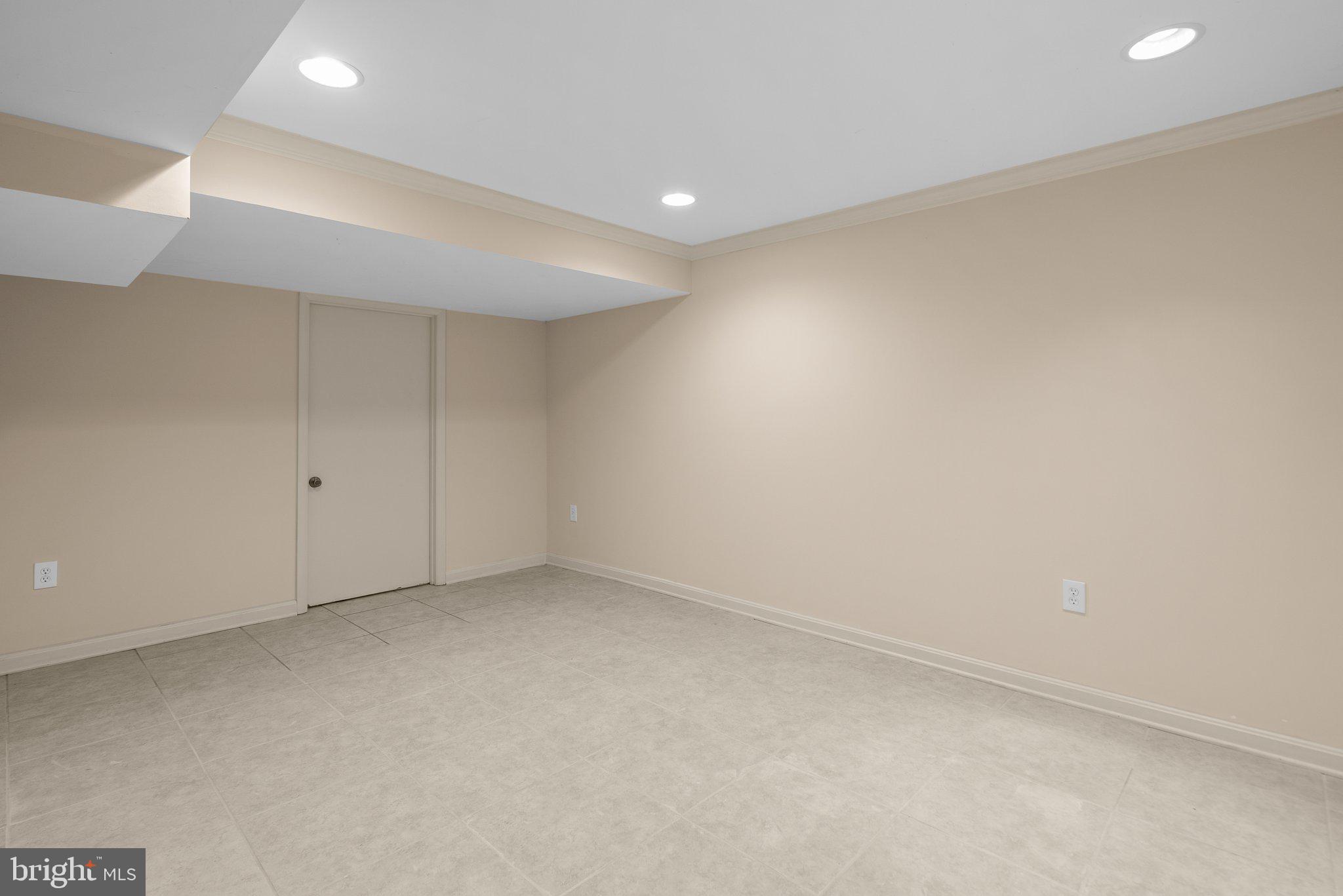 PT ROCKVILLE TWN RES 1 - Residential Lease