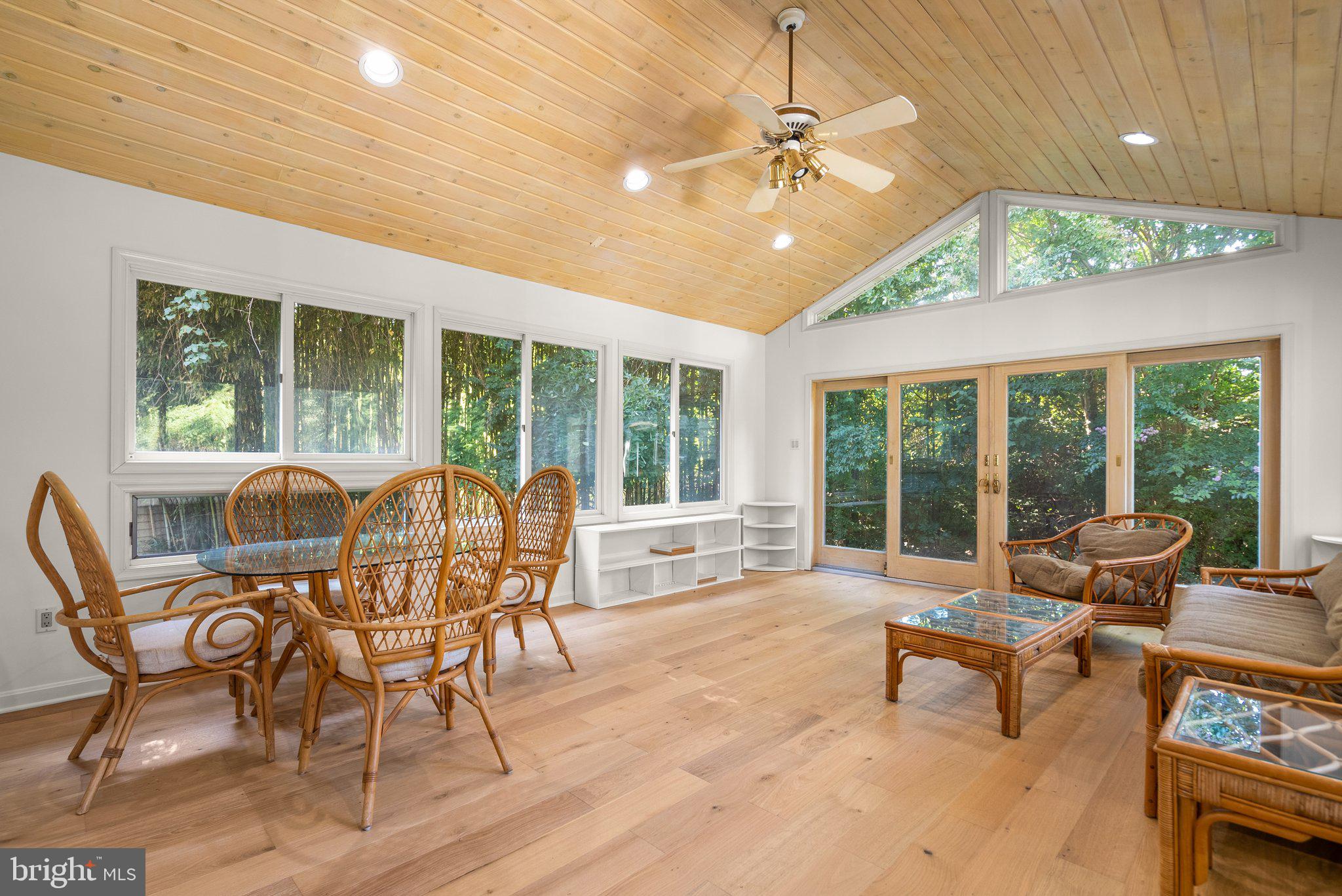 PT ROCKVILLE TWN RES 1 - Residential Lease