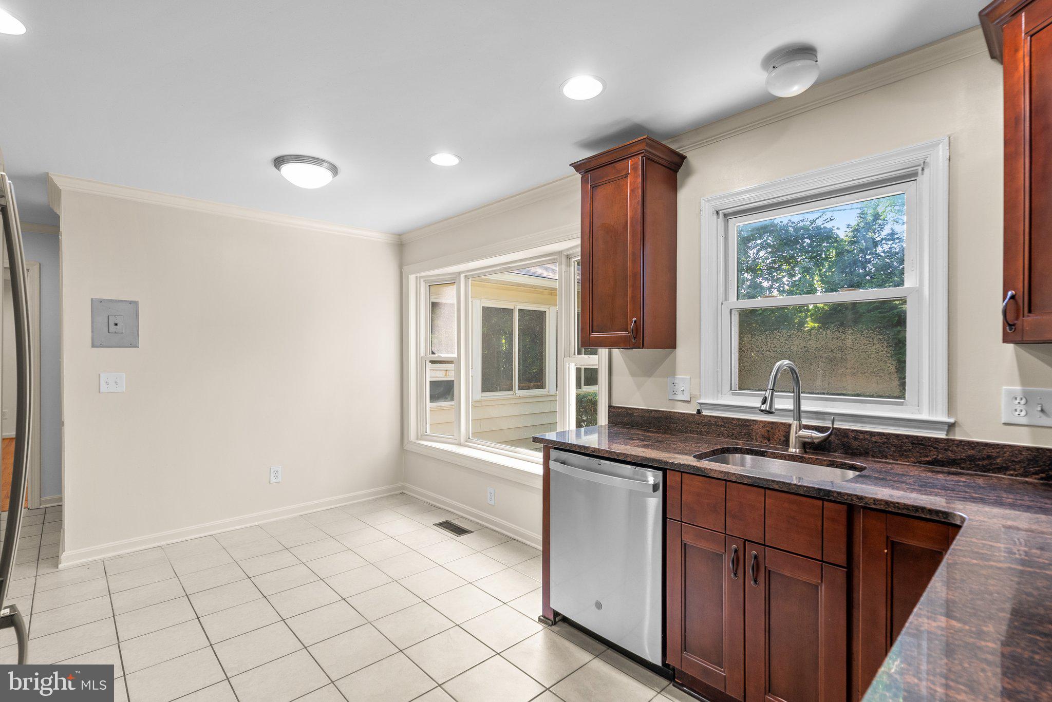 PT ROCKVILLE TWN RES 1 - Residential Lease