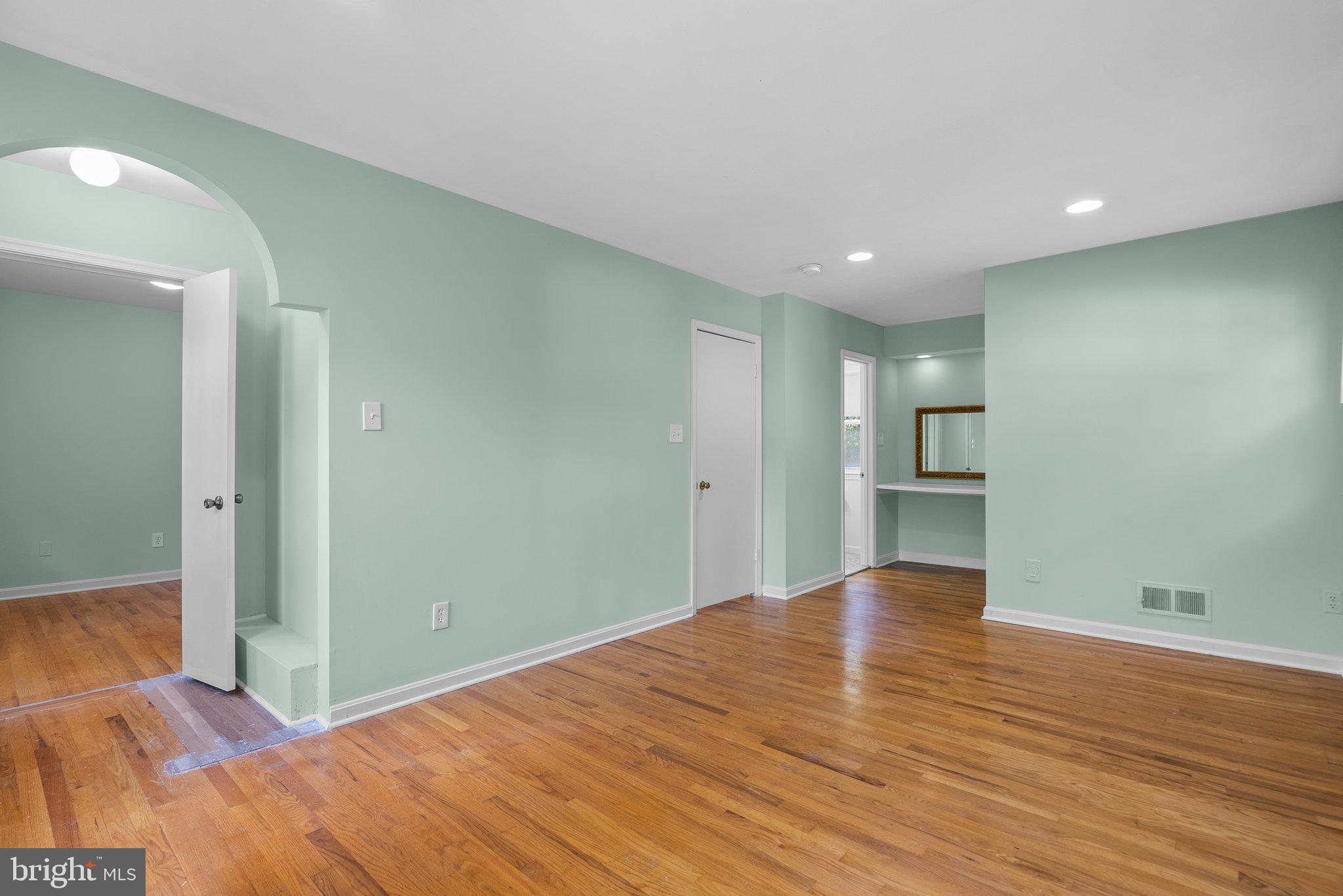 PT ROCKVILLE TWN RES 1 - Residential Lease