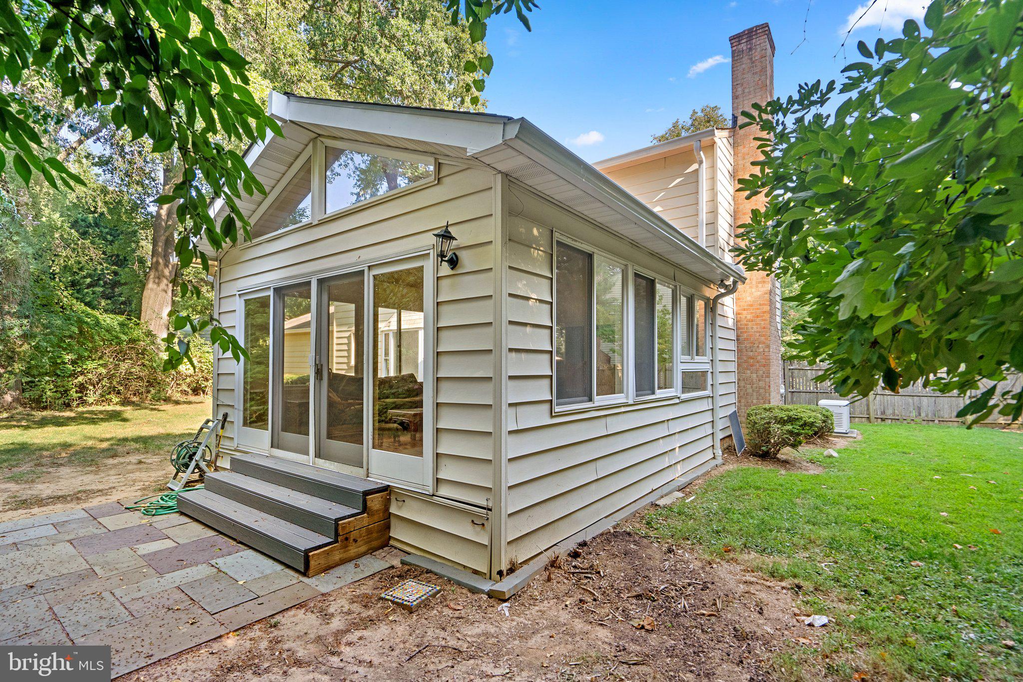 PT ROCKVILLE TWN RES 1 - Residential Lease