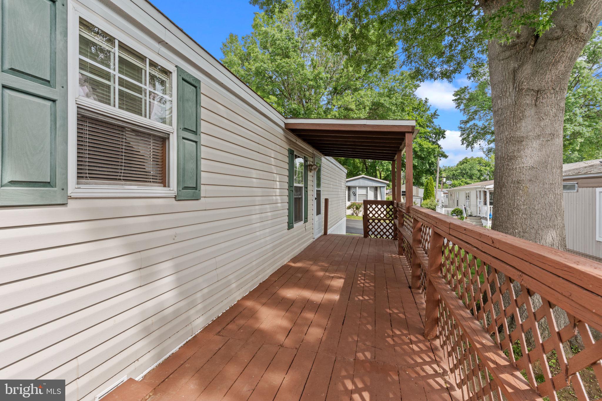 TERRYS TR PK - Residential