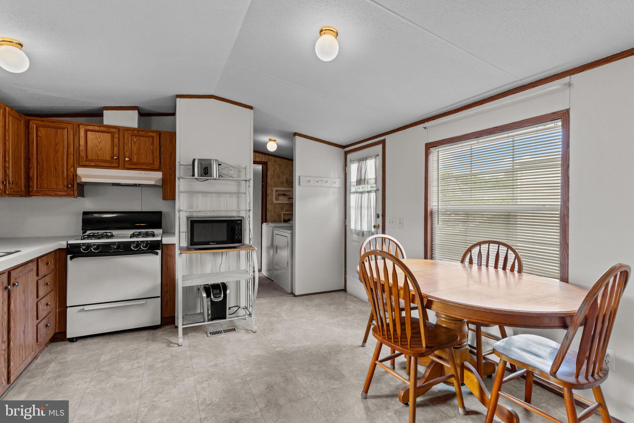 TERRYS TR PK - Residential