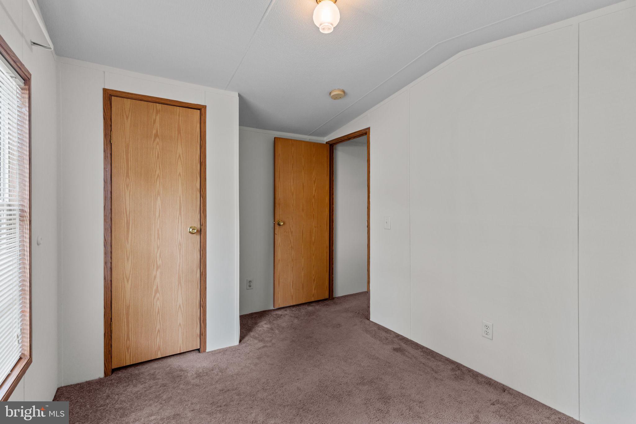 TERRYS TR PK - Residential