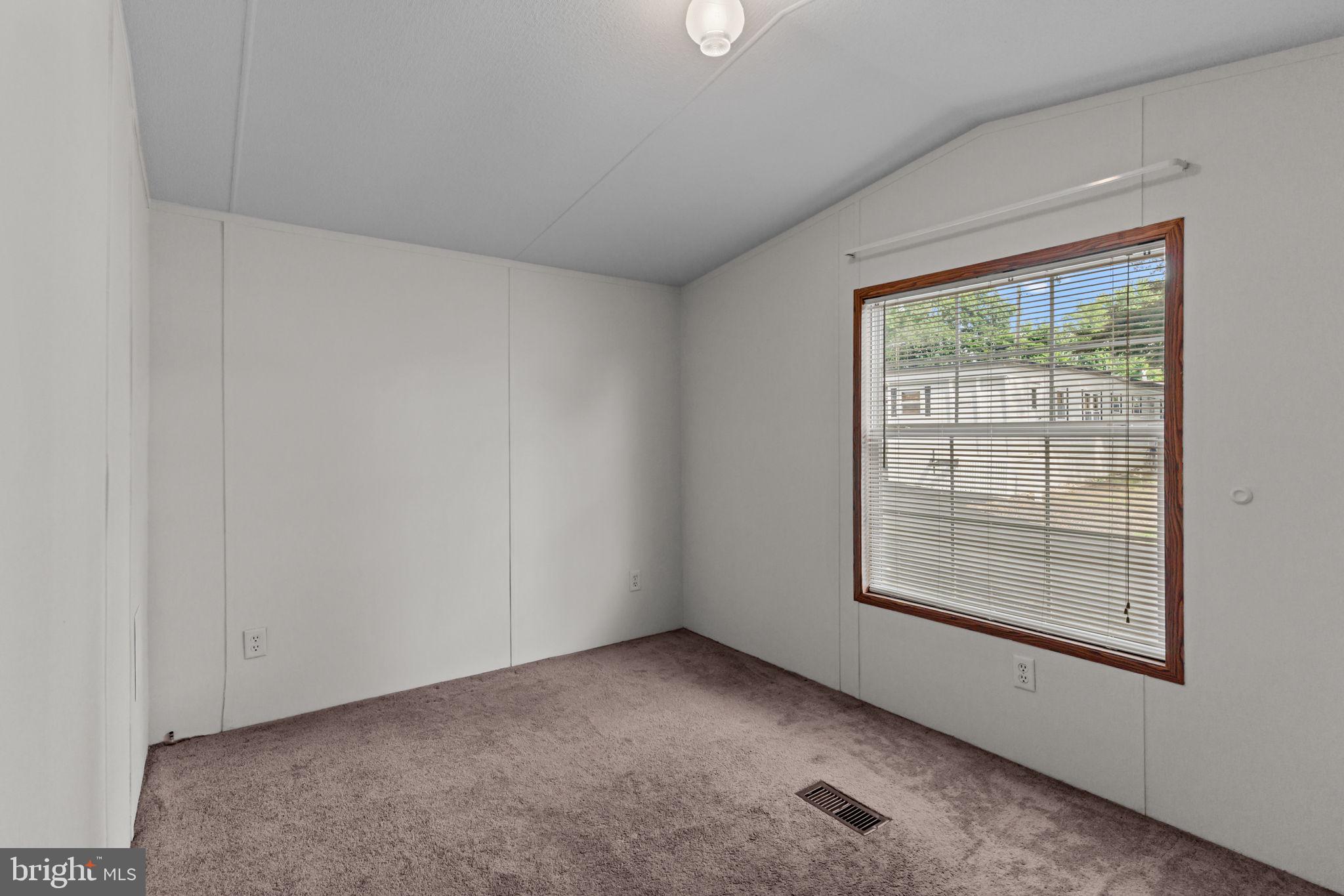 TERRYS TR PK - Residential