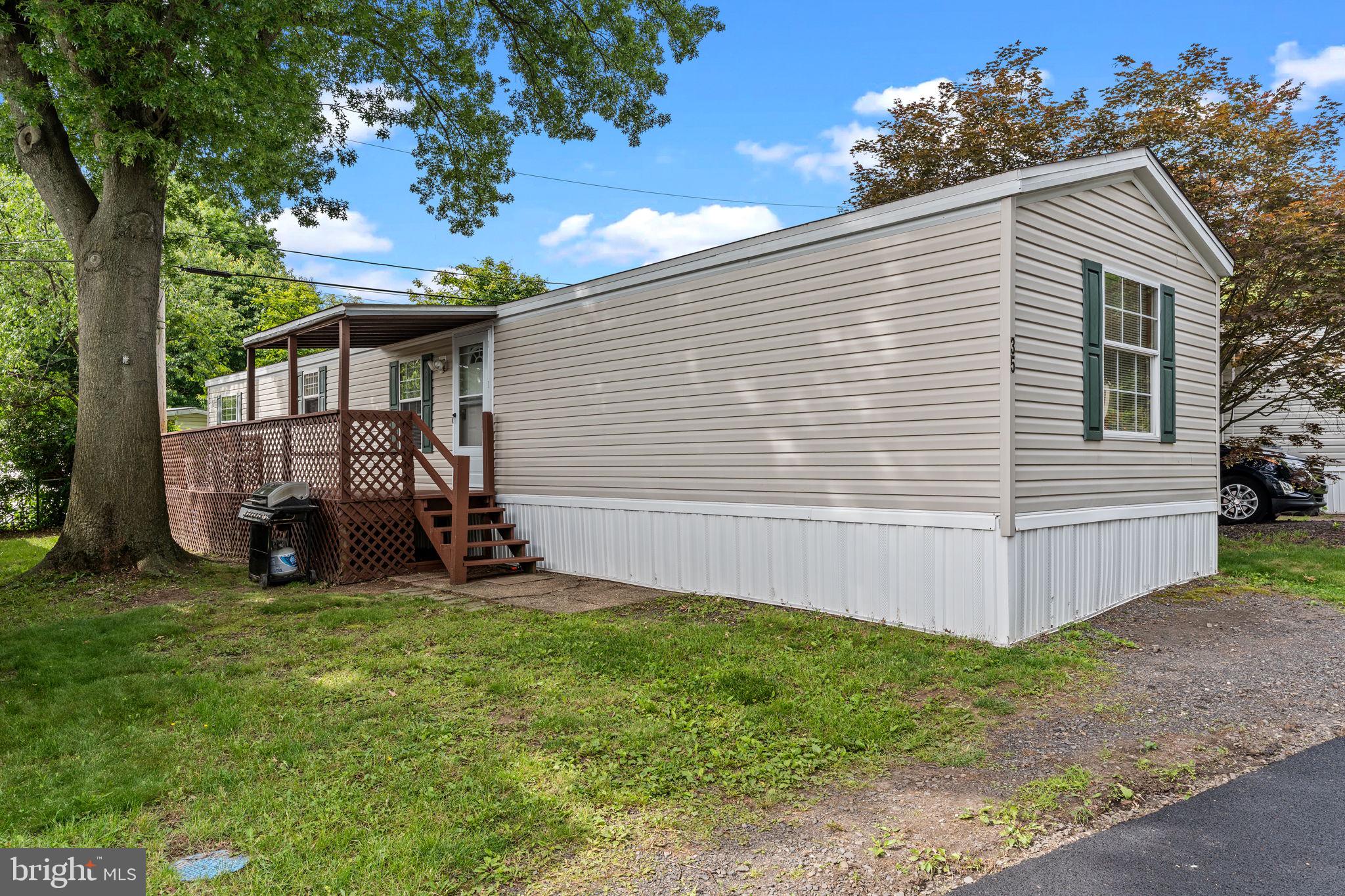 TERRYS TR PK - Residential