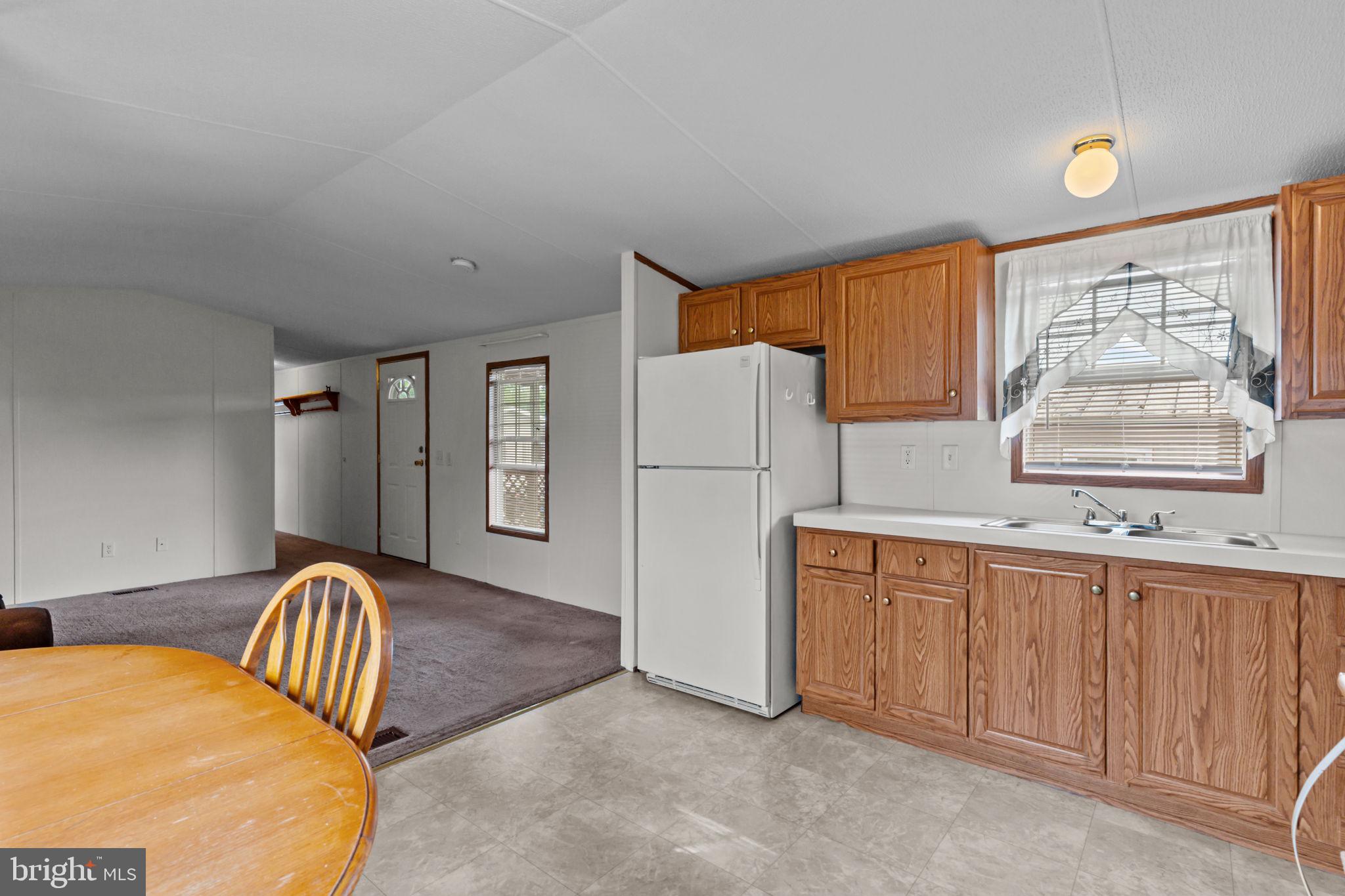 TERRYS TR PK - Residential