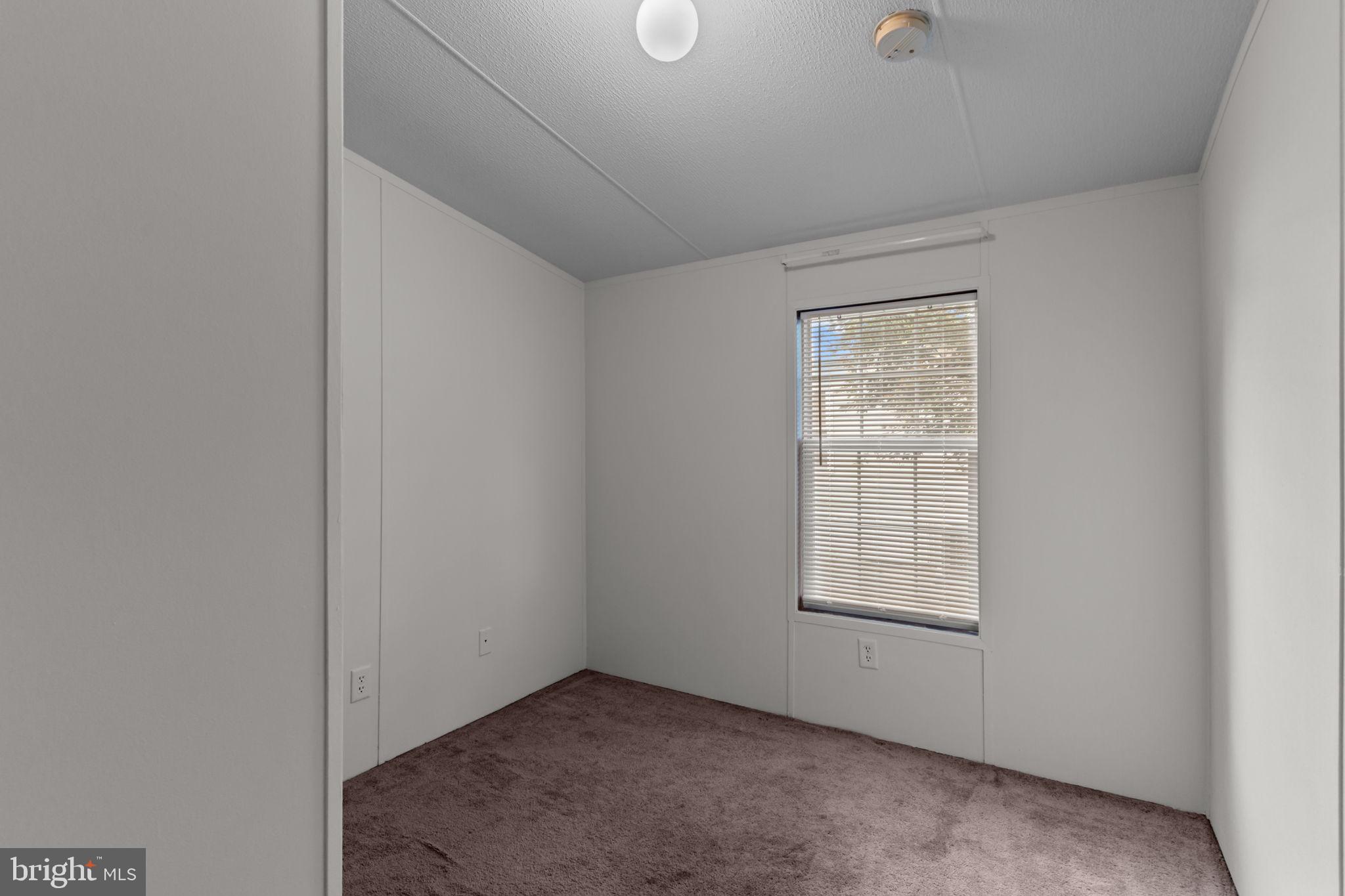 TERRYS TR PK - Residential