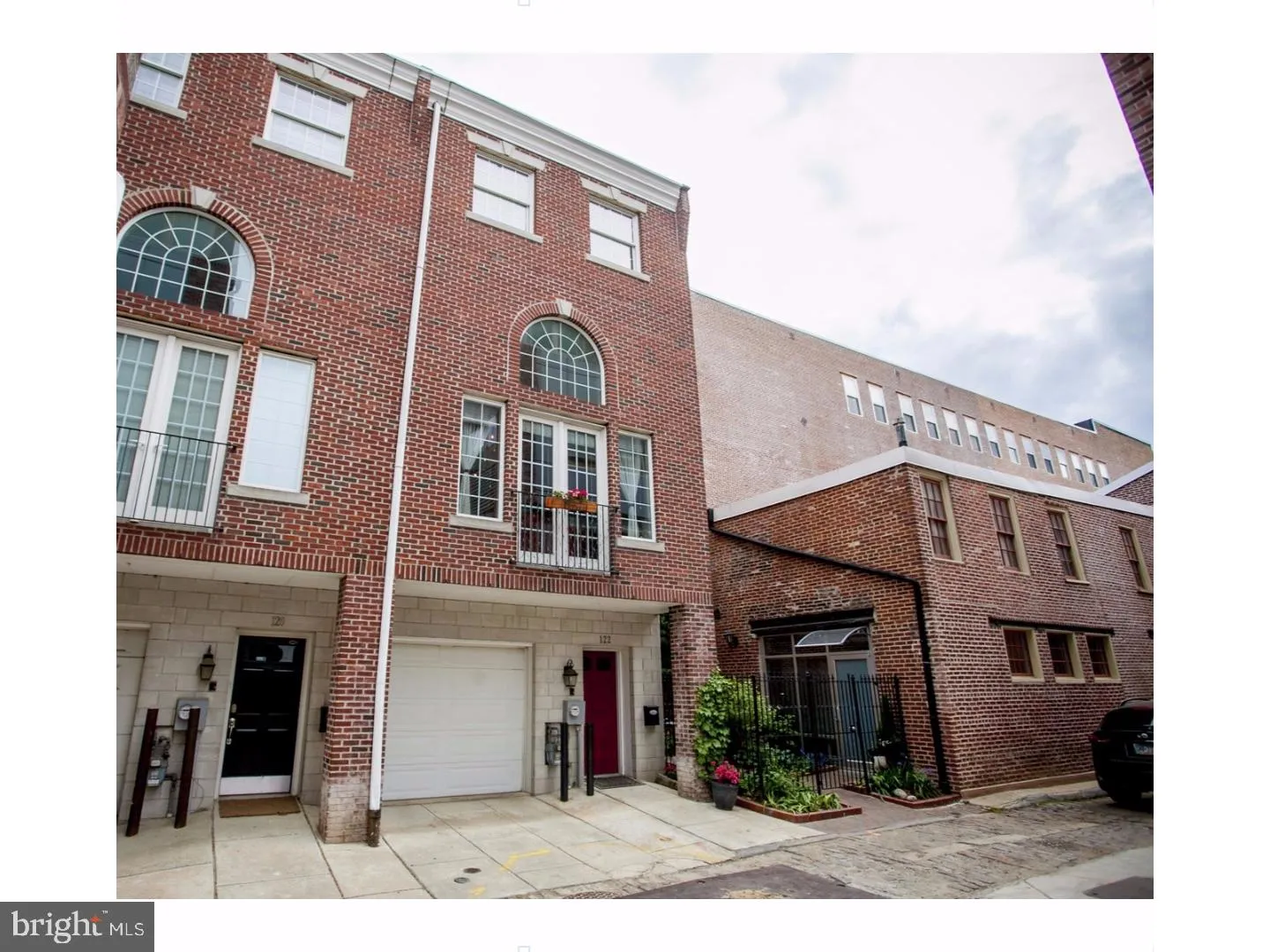 122 Quarry Street, Philadelphia, PA 19106