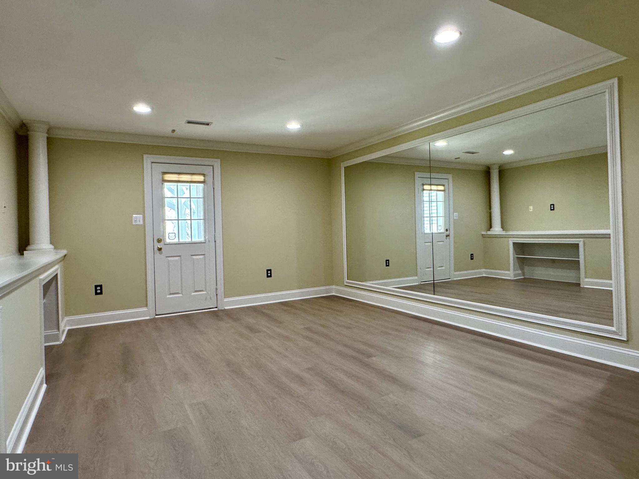 POTOMAC GLEN - Residential