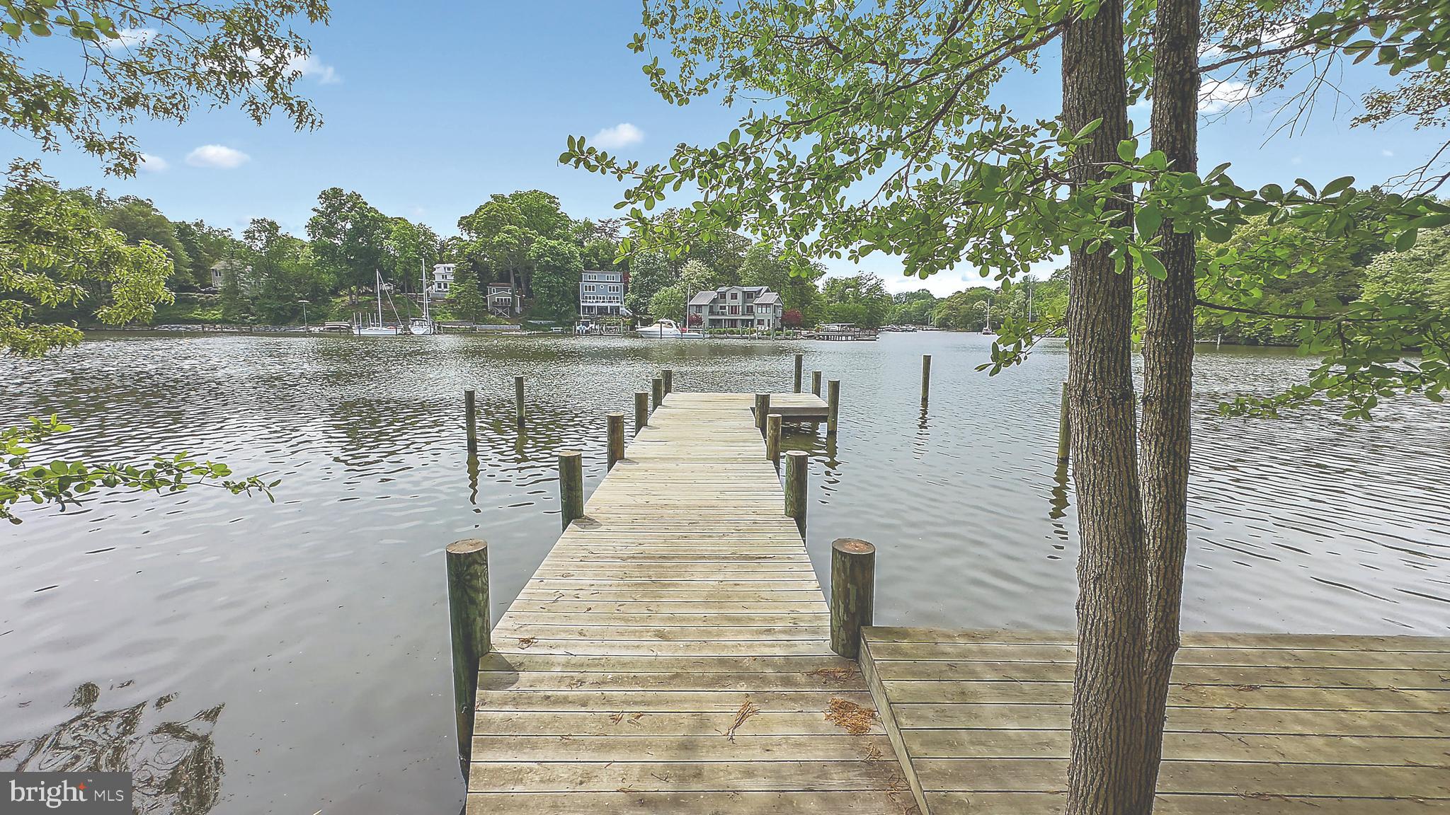 TWIN HARBORS - Residential