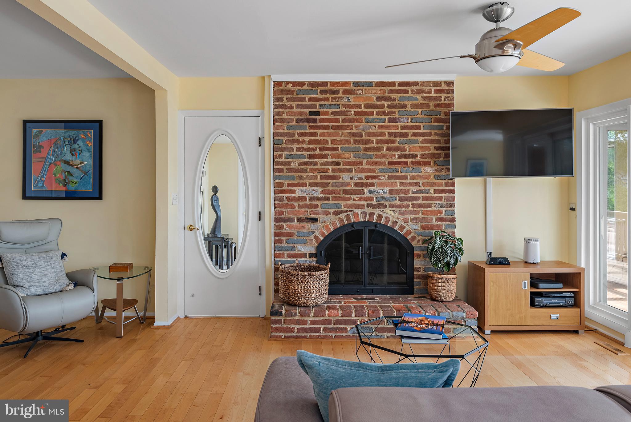 TWIN HARBORS - Residential