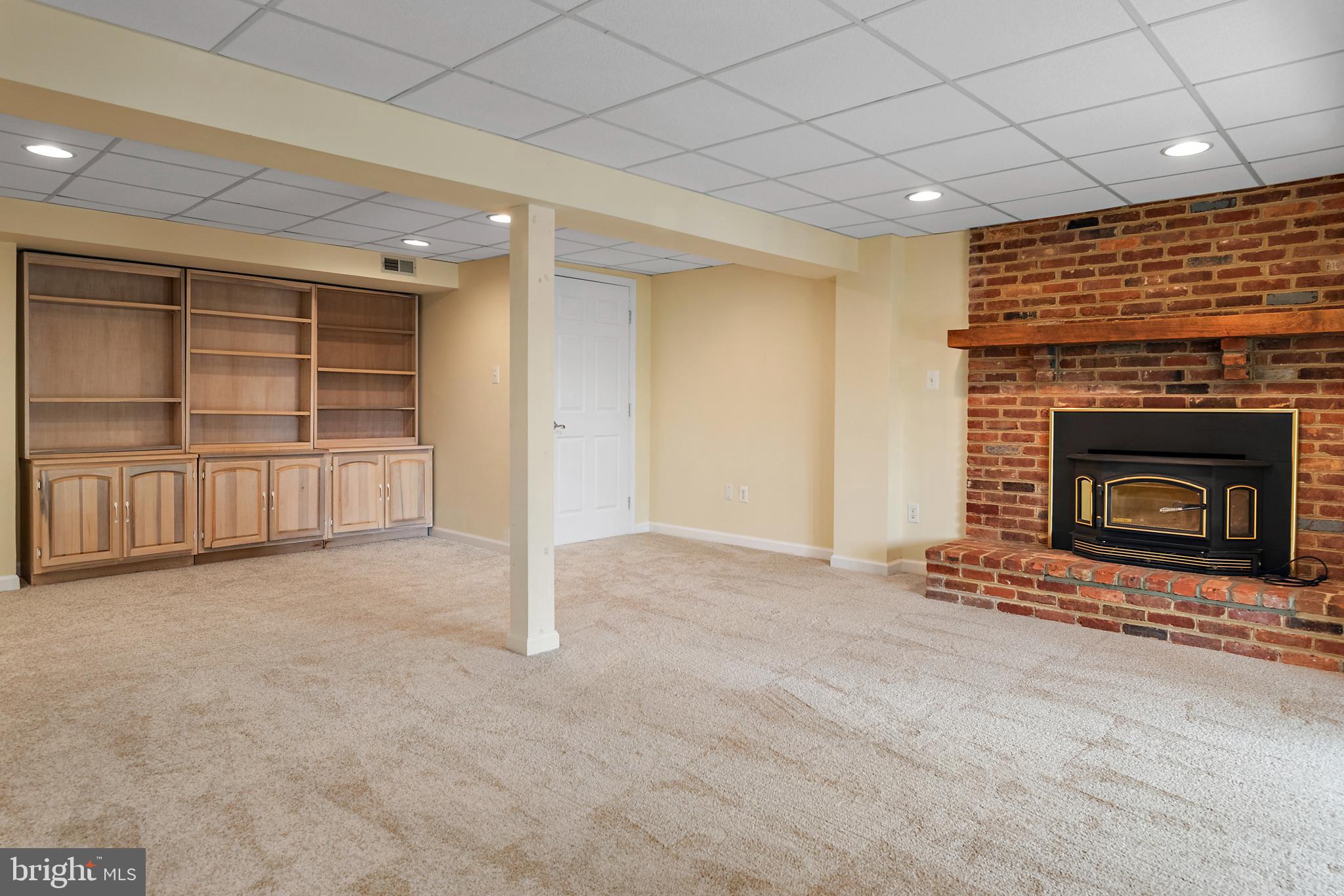 TWIN HARBORS - Residential