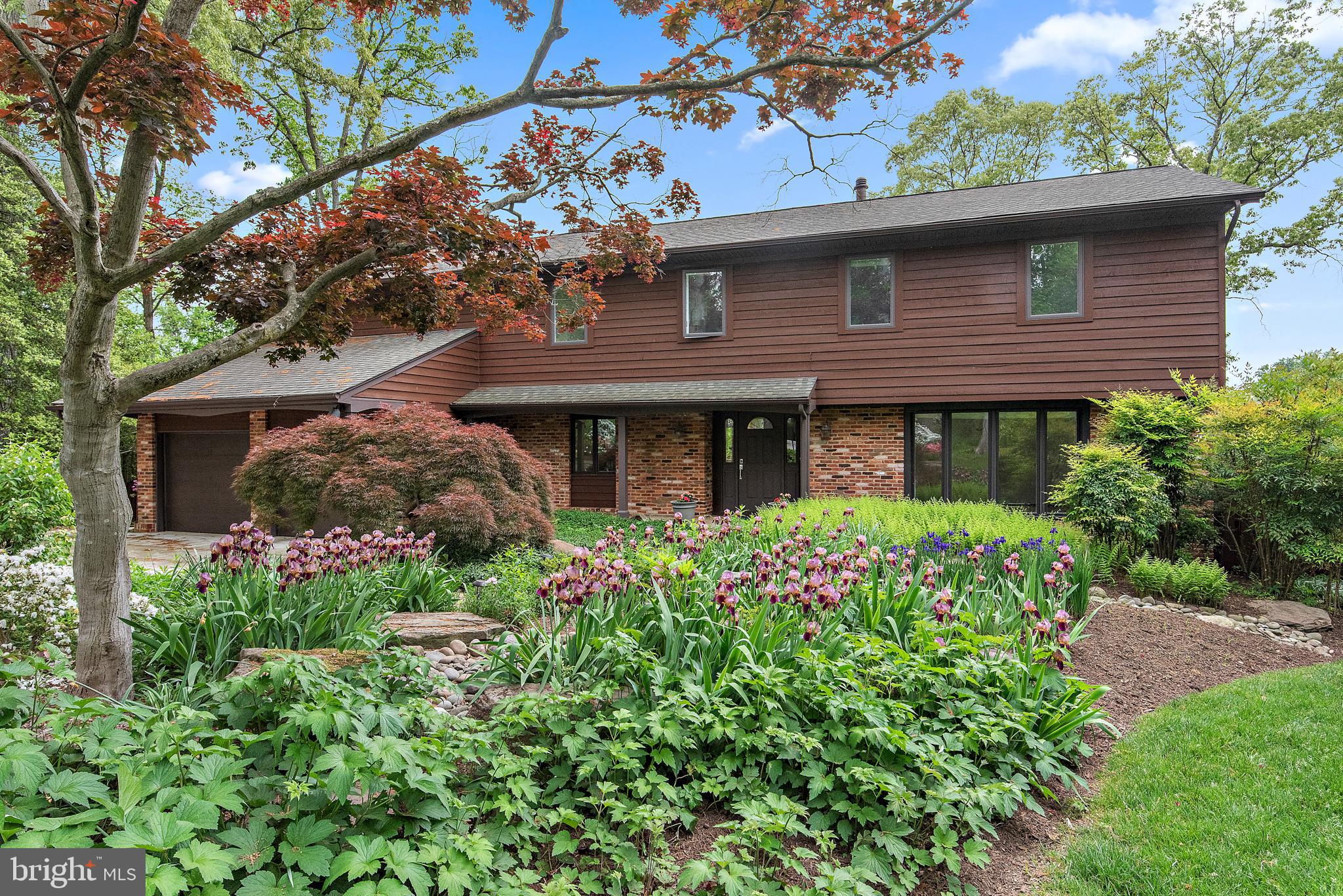 TWIN HARBORS - Residential