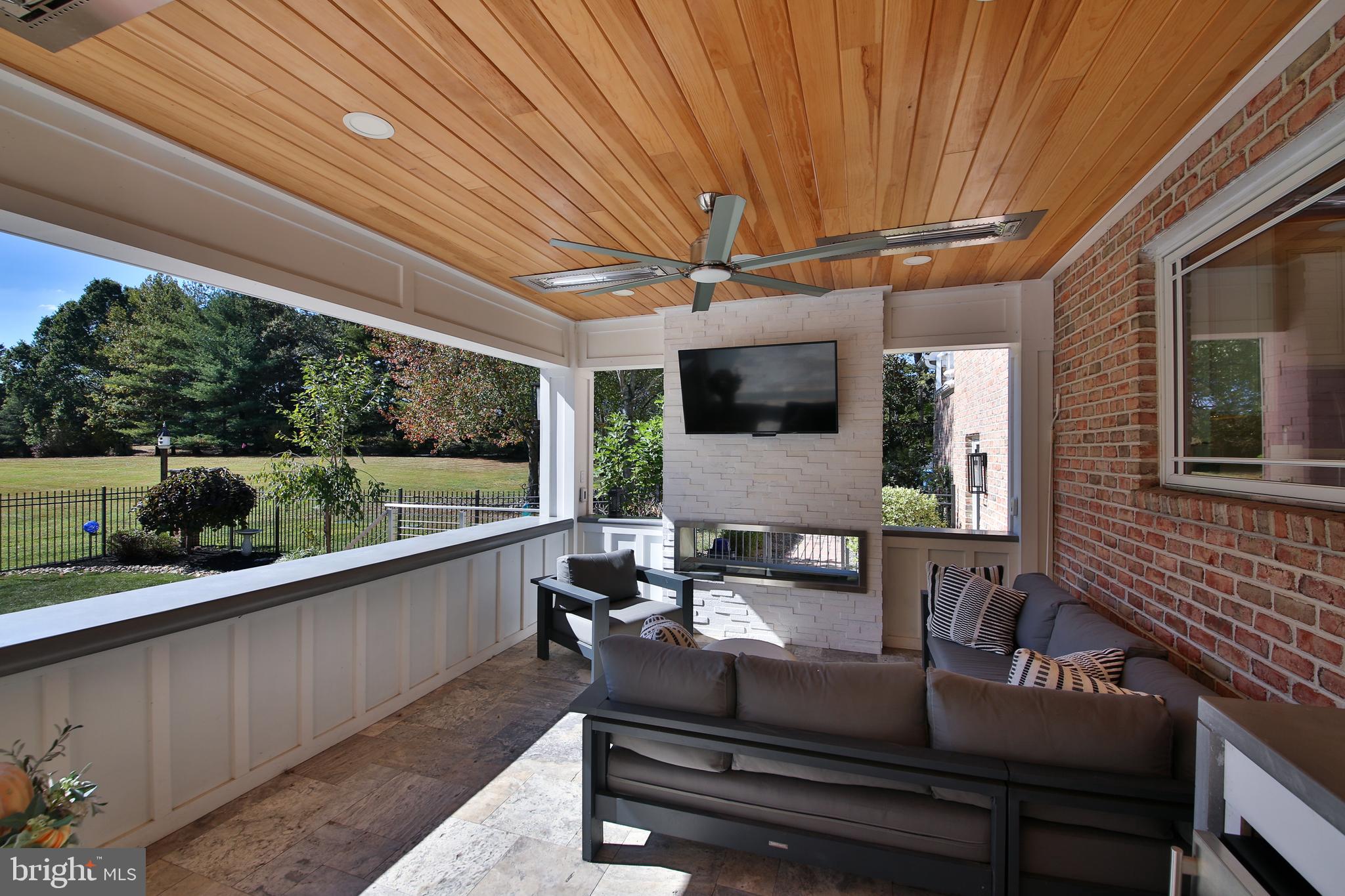 QUAIL CALL - Residential