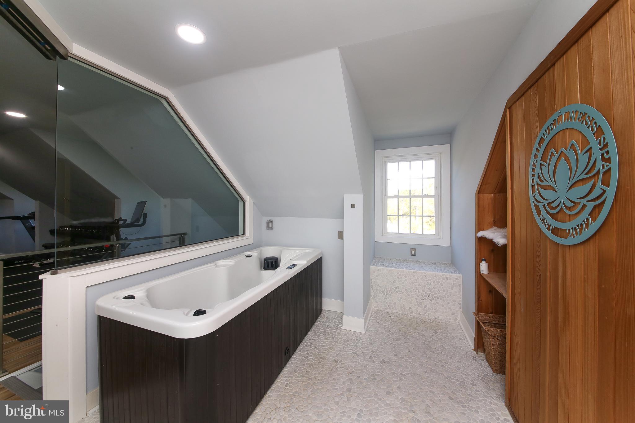 QUAIL CALL - Residential