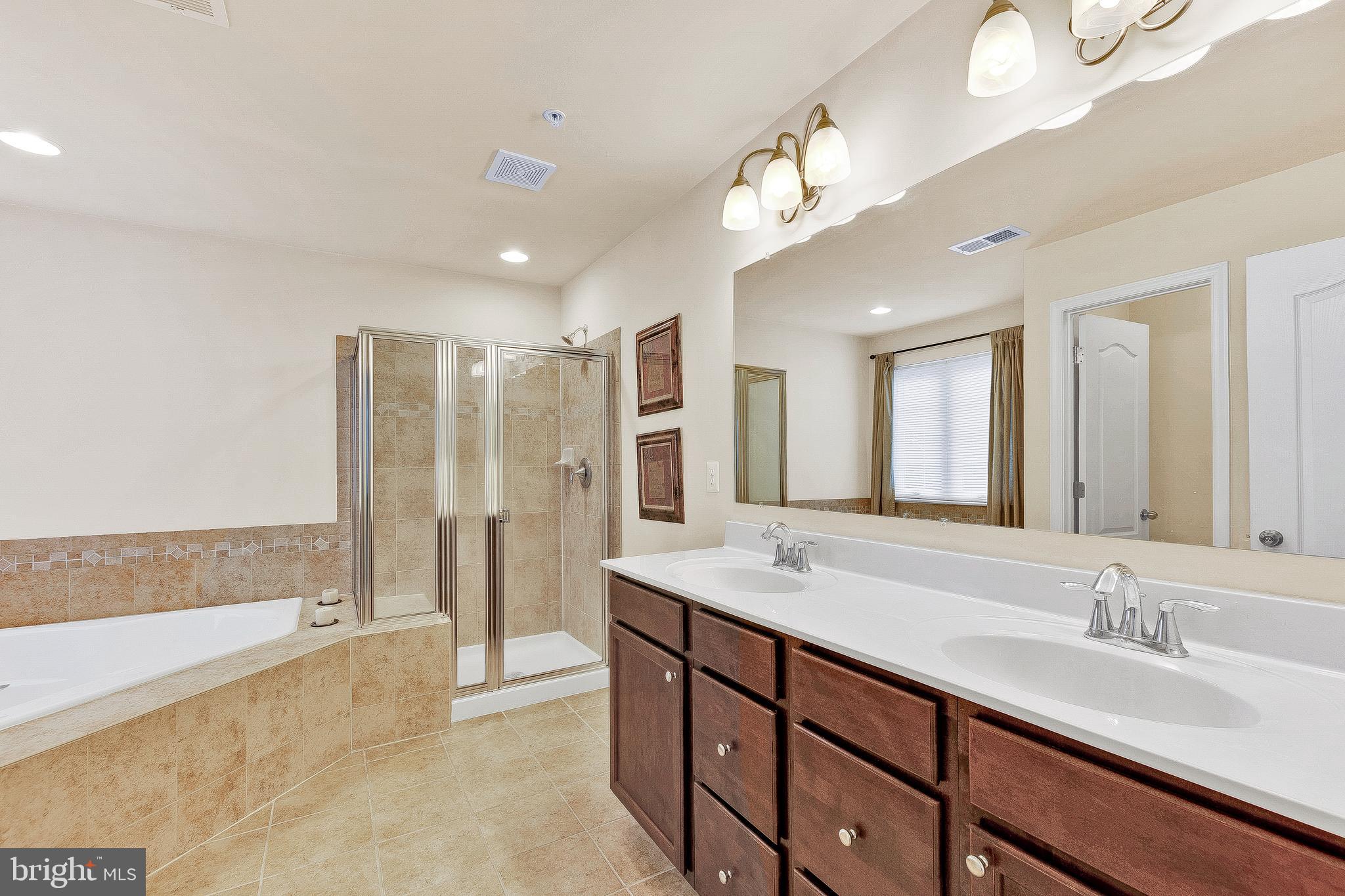 ST CHARLES GLENEAGLES - Residential