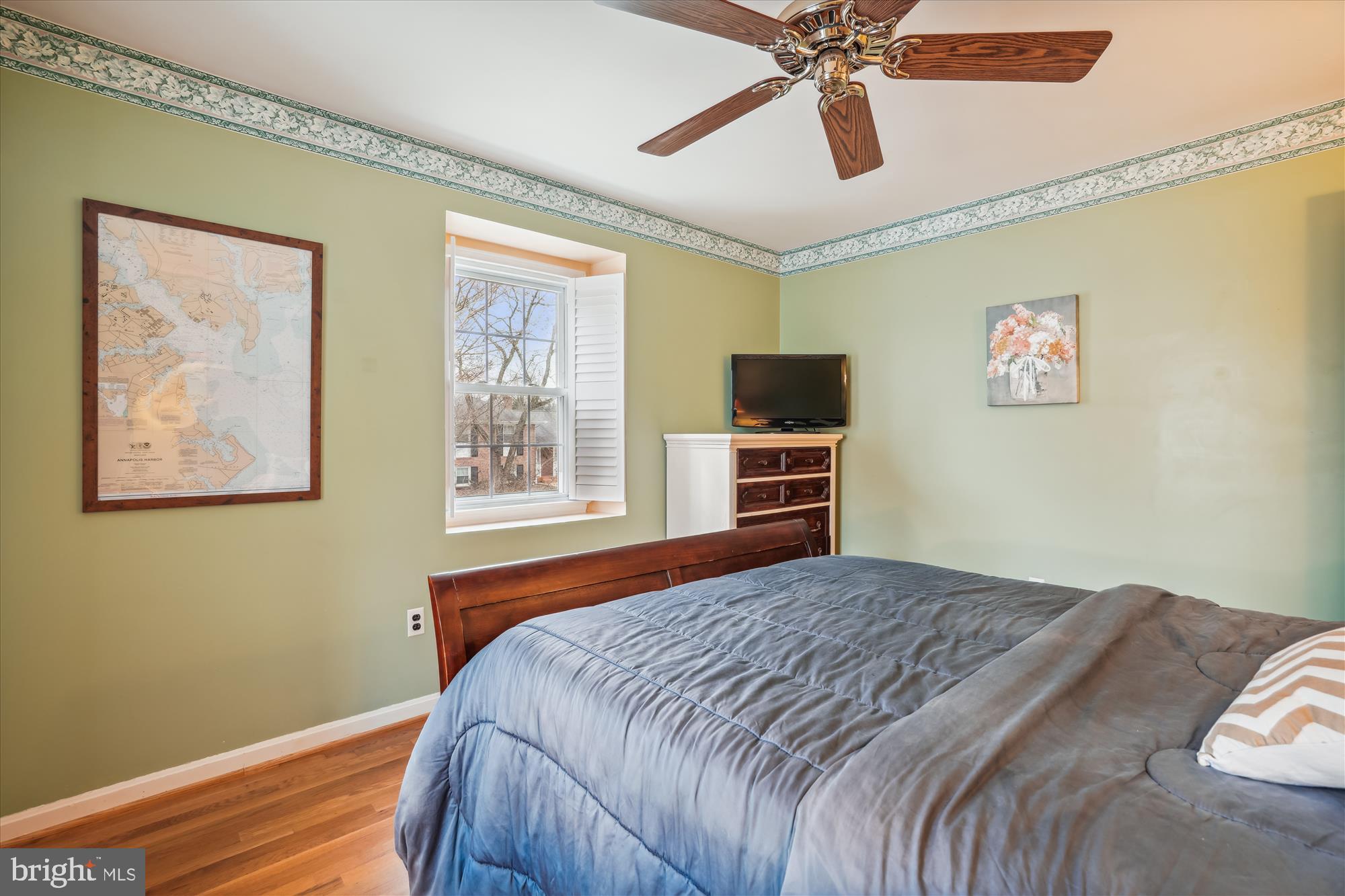 BOND MILL PARK - Residential