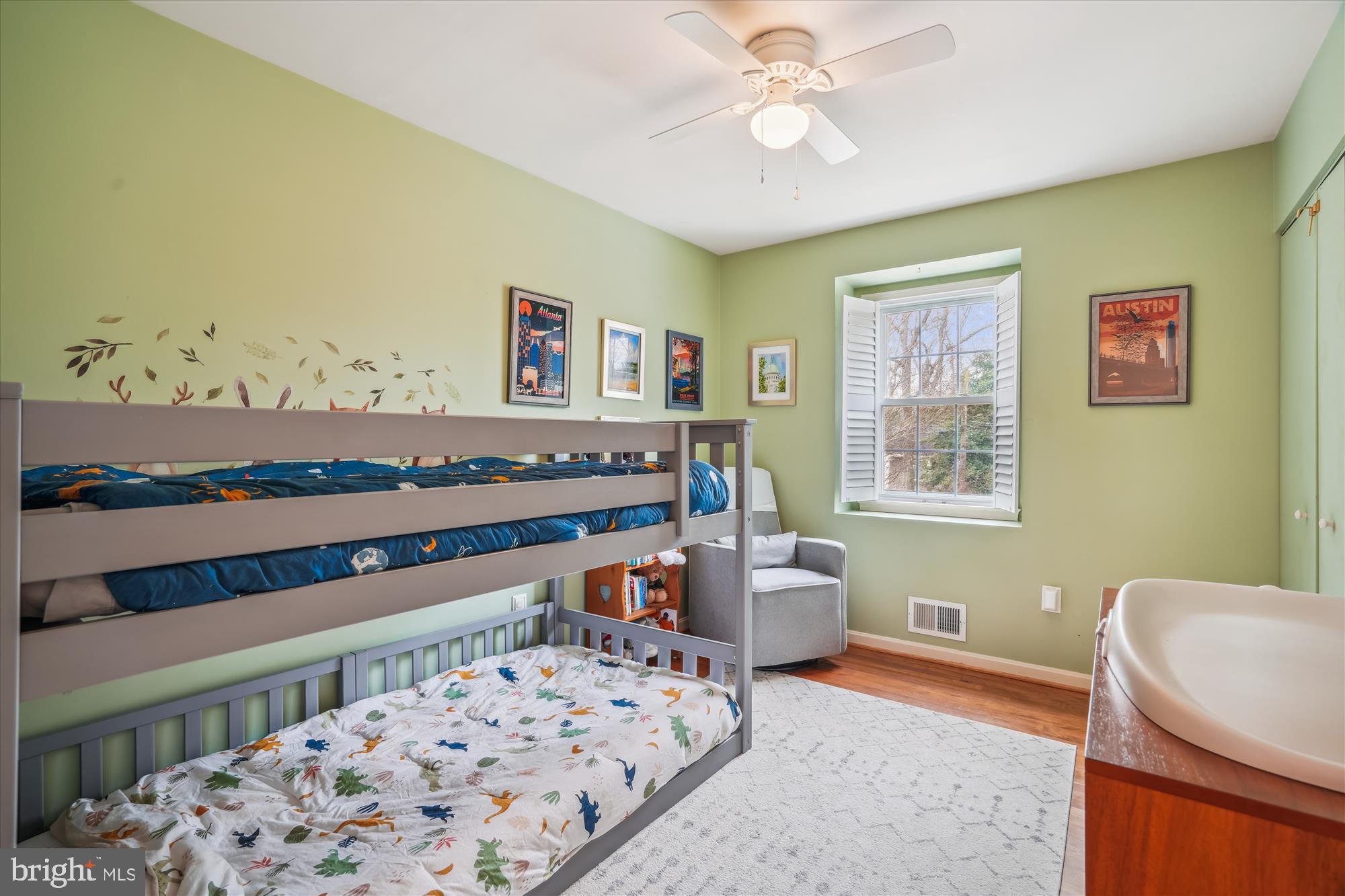 BOND MILL PARK - Residential