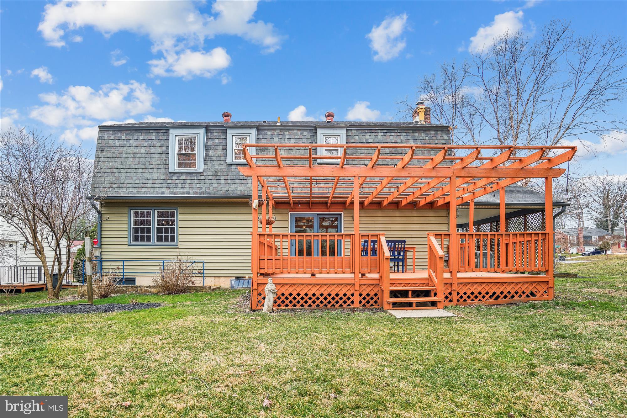 BOND MILL PARK - Residential