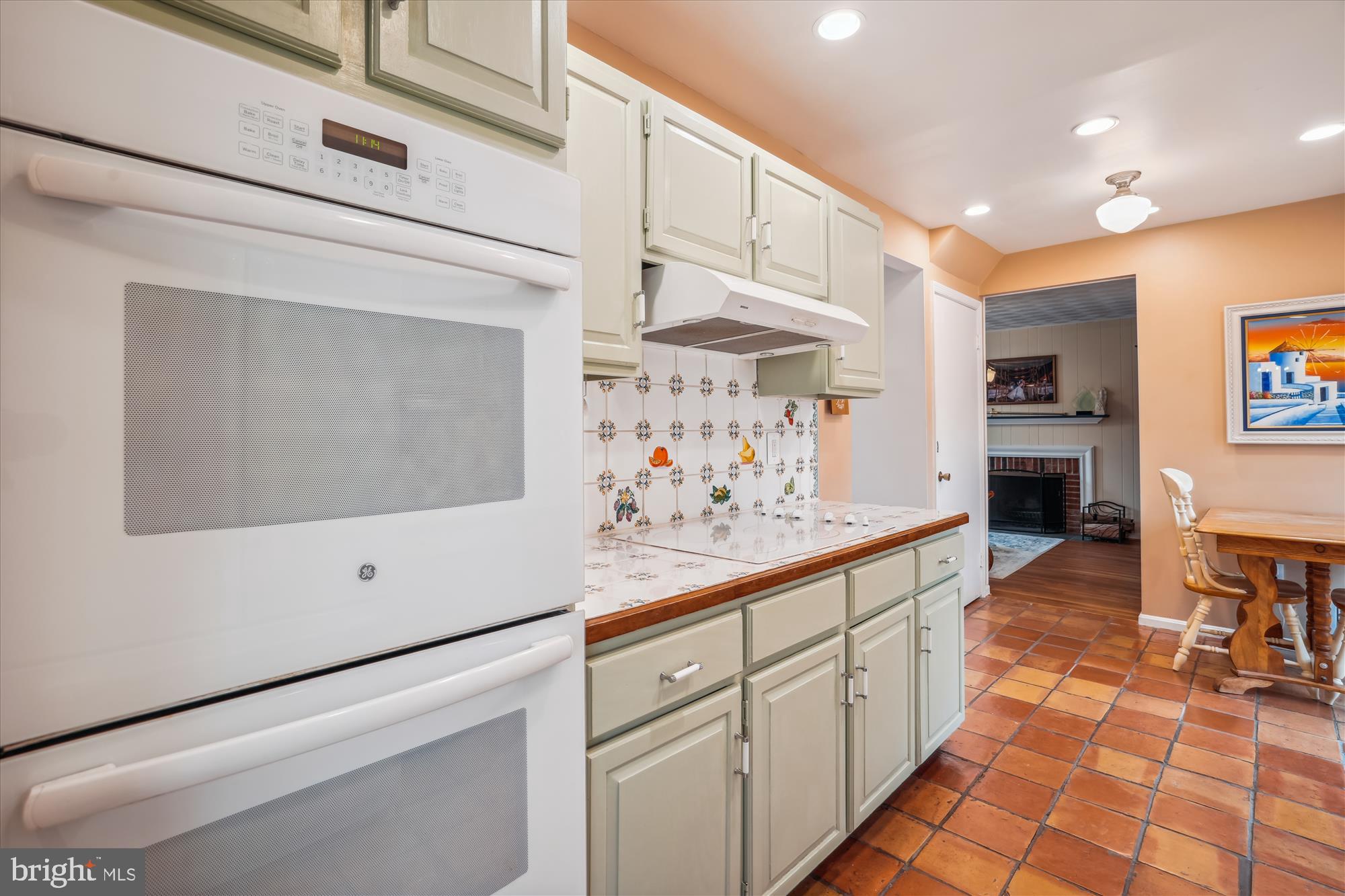 BOND MILL PARK - Residential