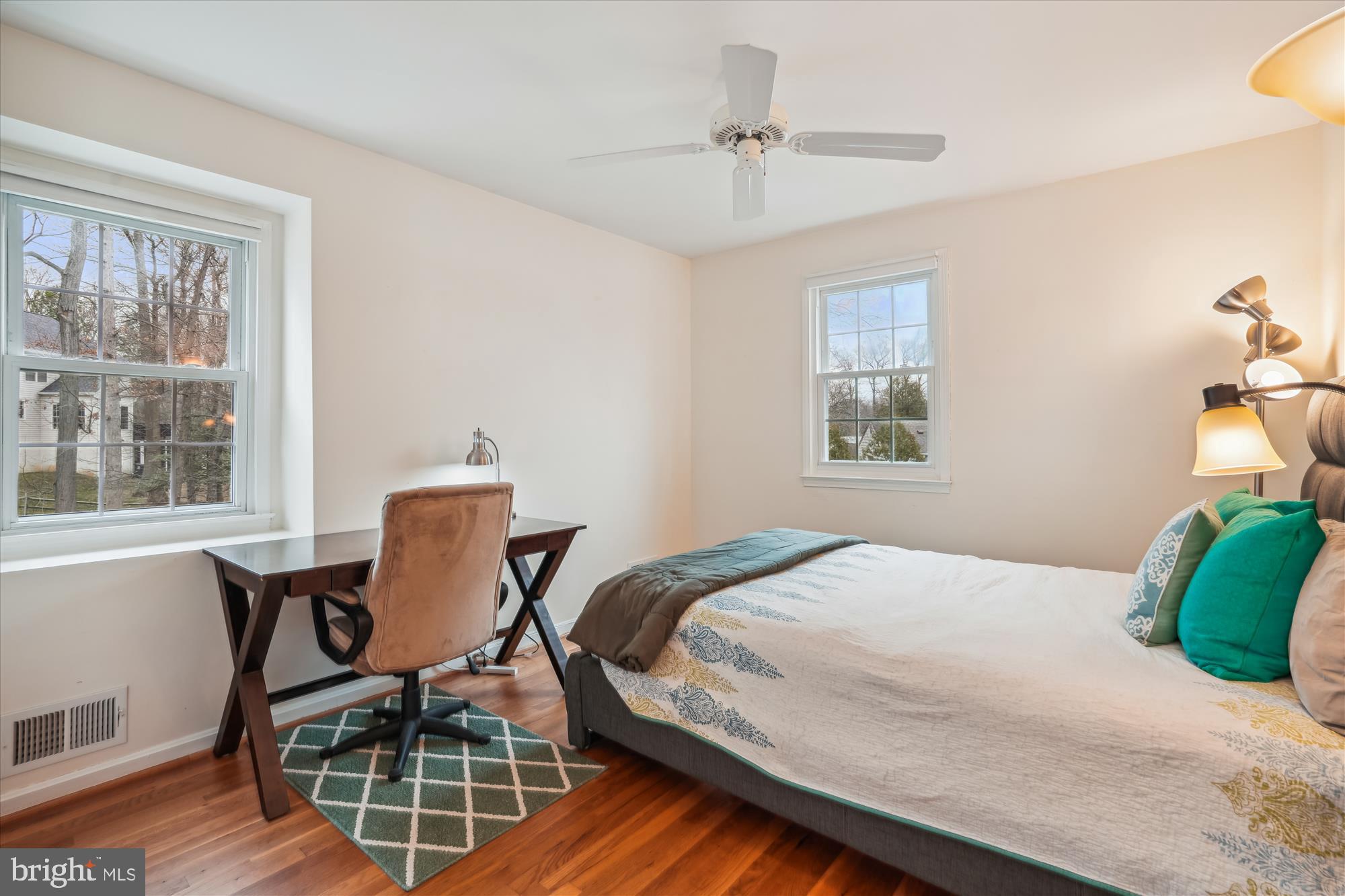 BOND MILL PARK - Residential