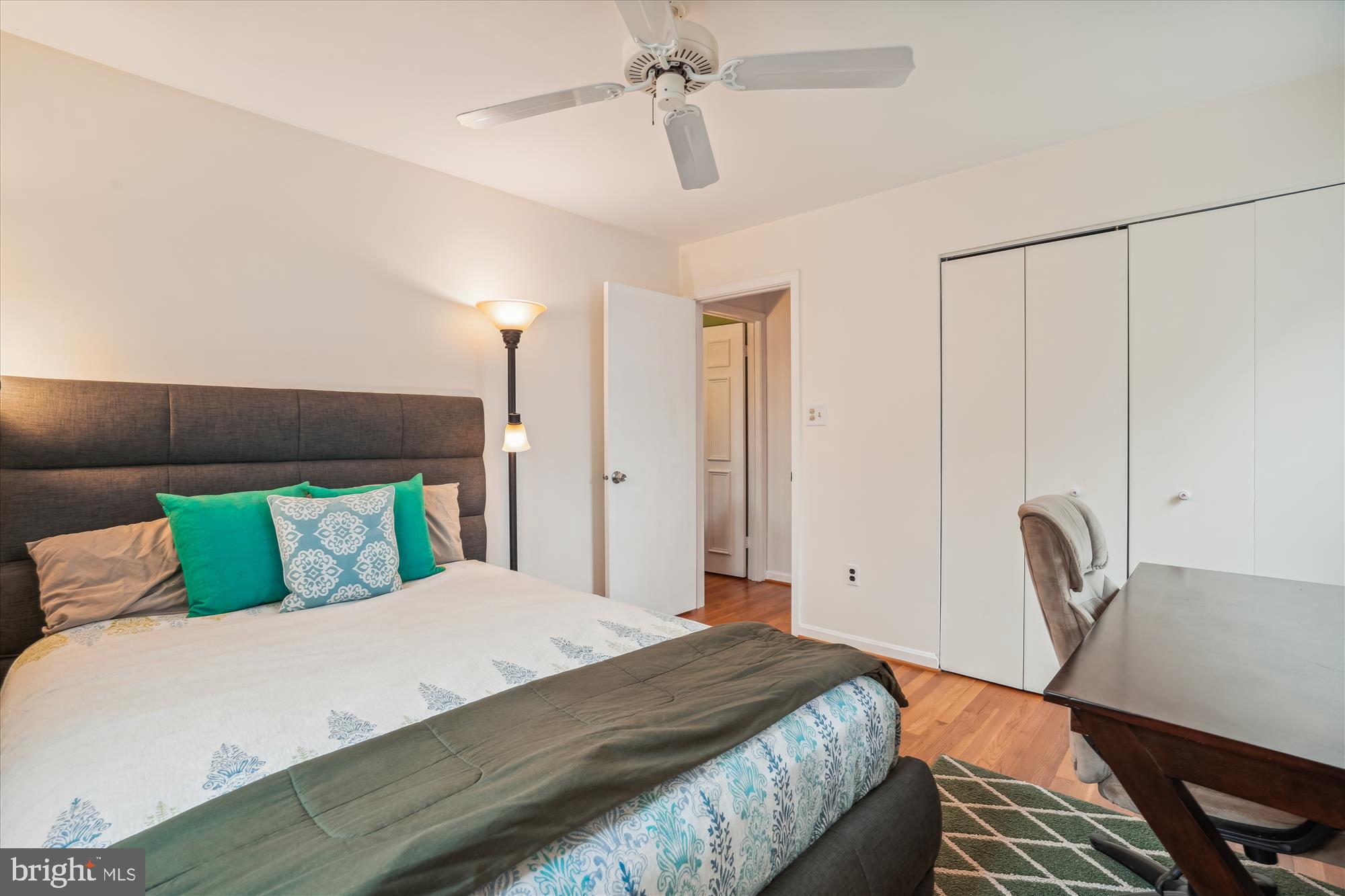 BOND MILL PARK - Residential