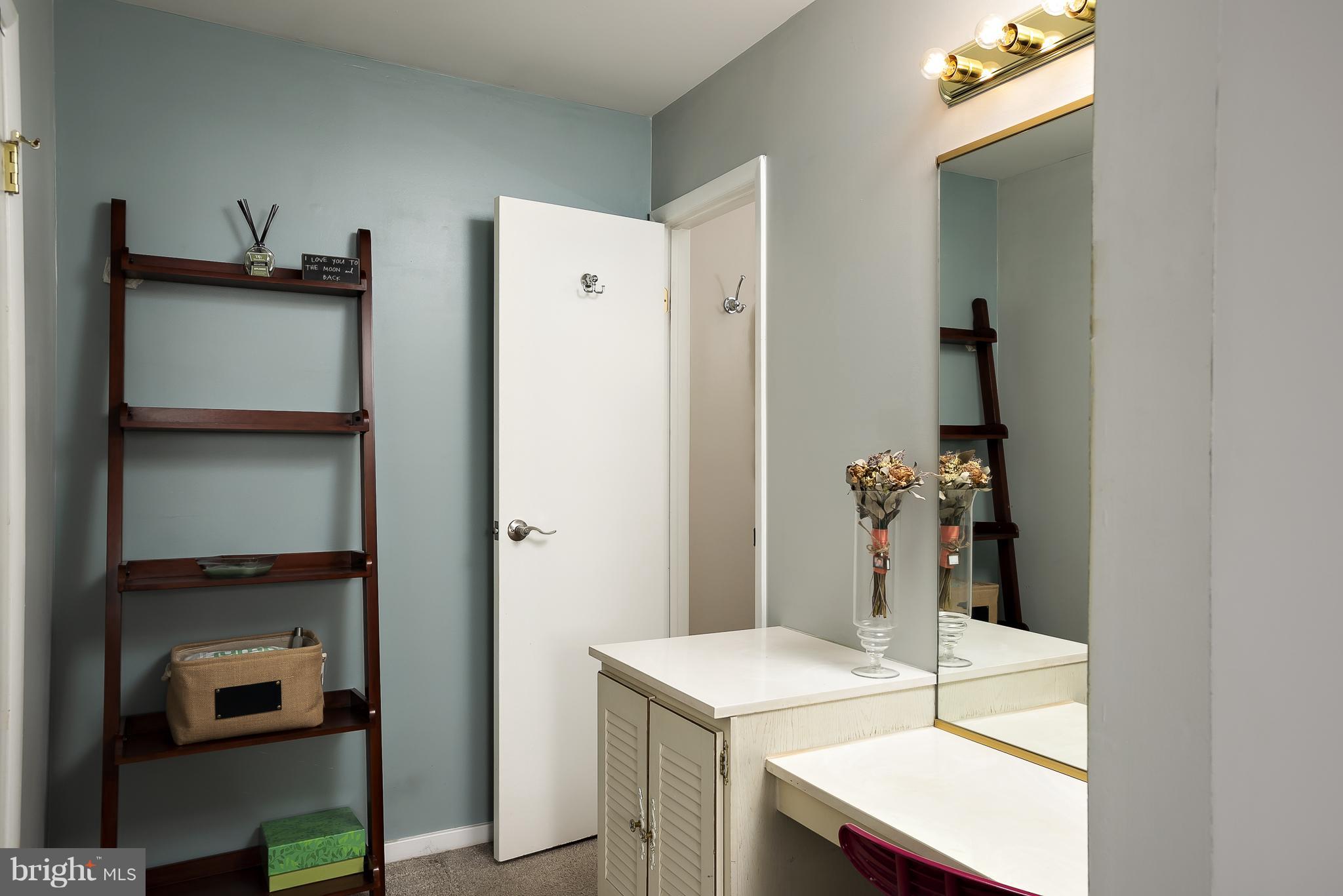 THUNDER HILL - Residential