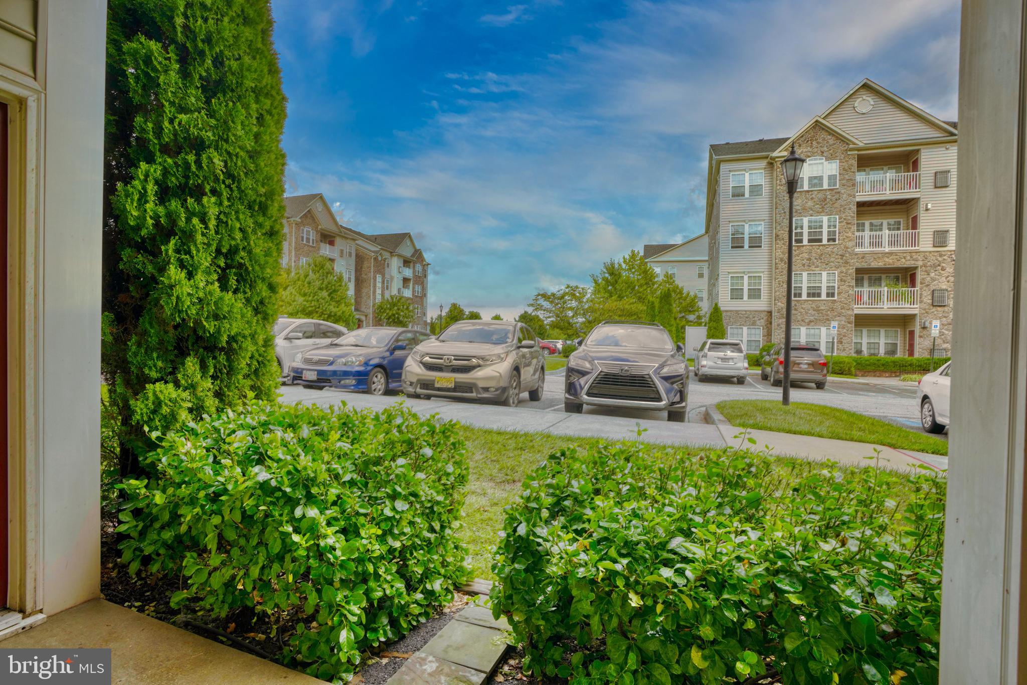 COURTYARDS AT WAVERLY WOODS EAST - Residential