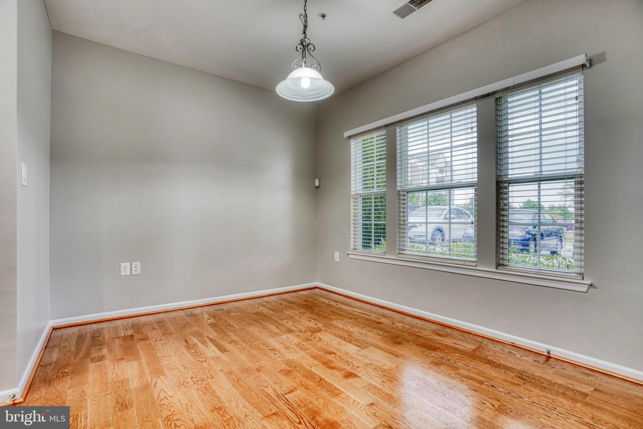 COURTYARDS AT WAVERLY WOODS EAST - Residential