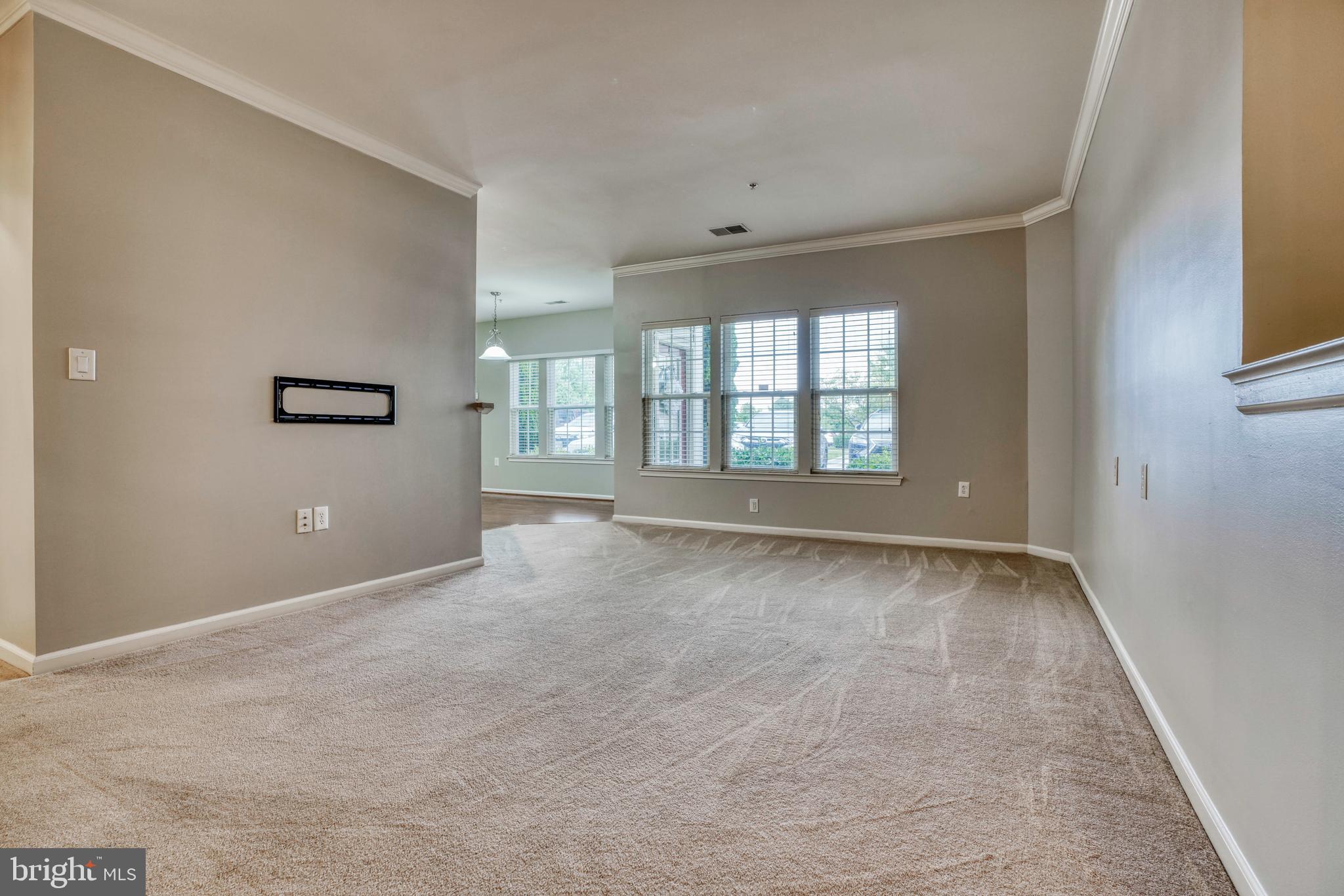 COURTYARDS AT WAVERLY WOODS EAST - Residential