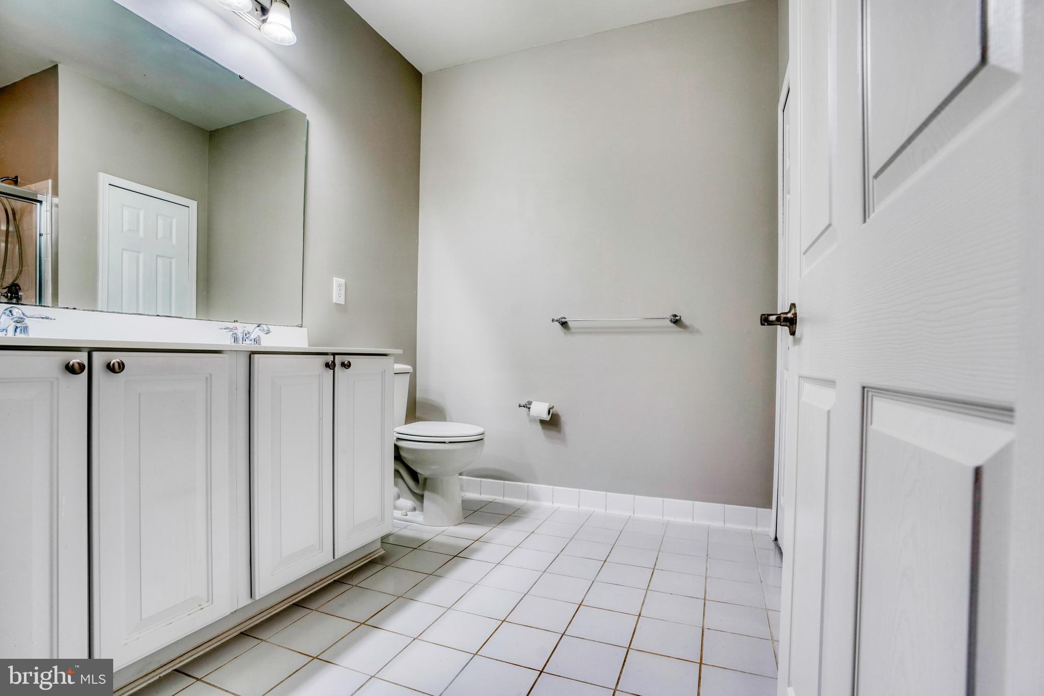 COURTYARDS AT WAVERLY WOODS EAST - Residential