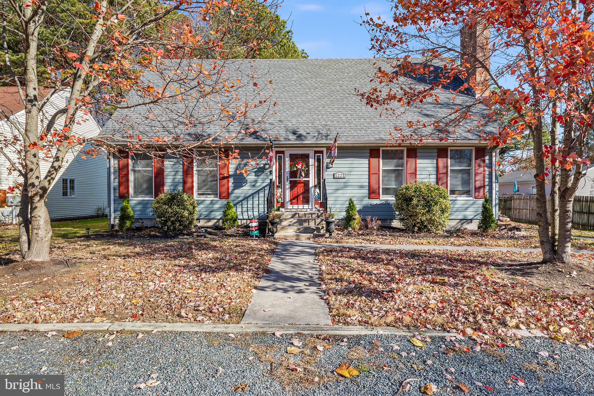 1221 WASHINGTON