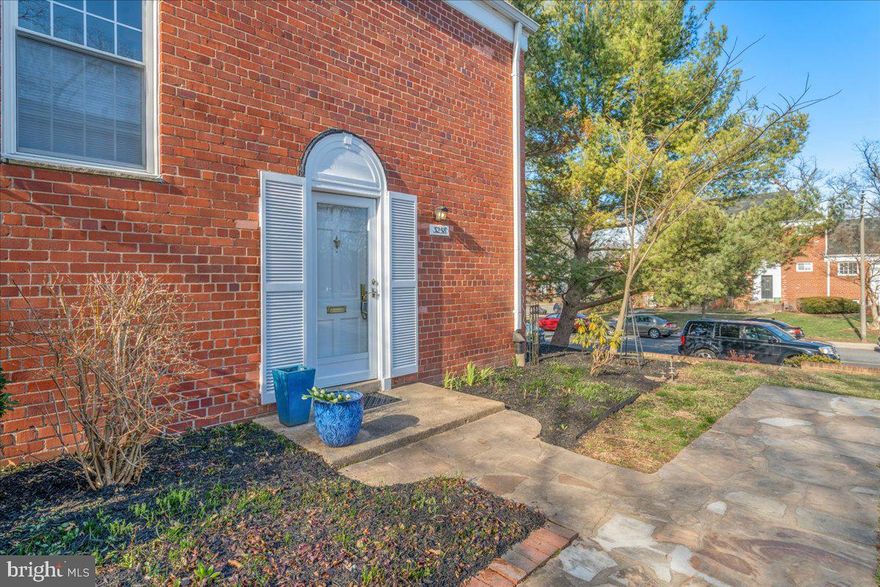 This updated unit has open concept main area. Walls have been taken down and an island right in the middle of the living/dining area. French door leads out to the large back patio and side area - perfect for gardening or hardscaping. The good sized bedroom has a closet and full sized washer and dryer. Nice sized bathroom with shower tub. All hard wood floors. The end unit provides extra windows for lots of sunlight.