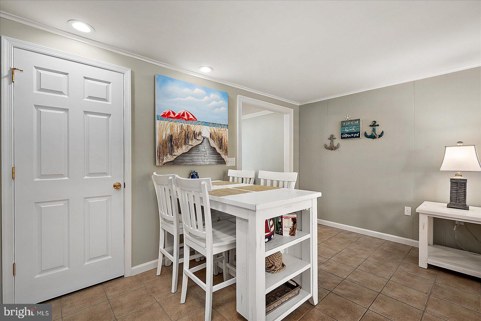 HITCHENS & TRIMPER - Residential Income