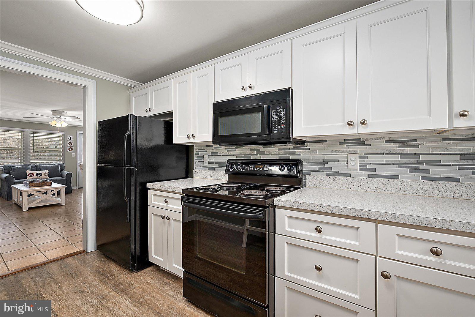 HITCHENS & TRIMPER - Residential Income