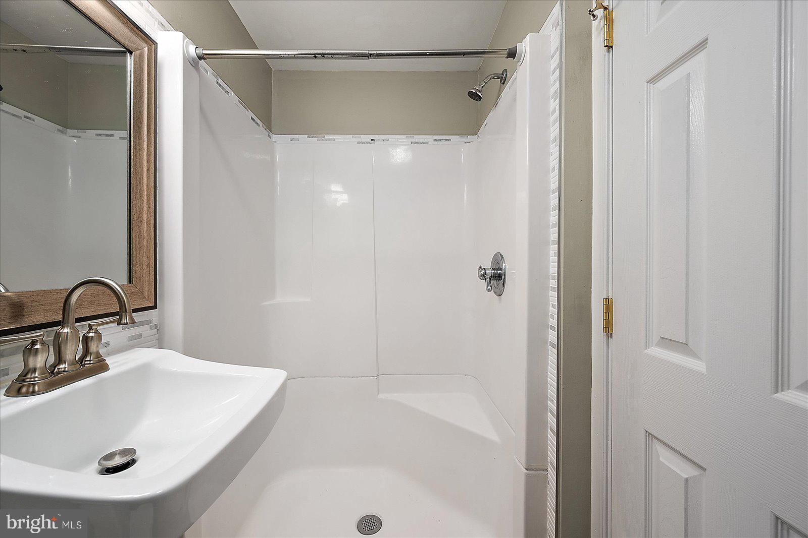 HITCHENS & TRIMPER - Residential Income