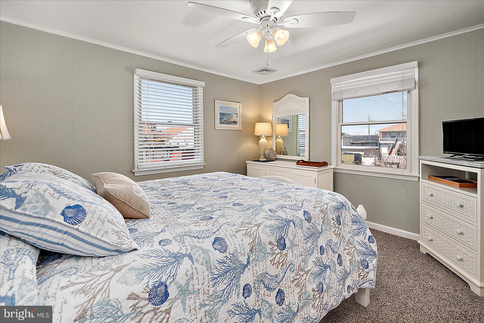 HITCHENS & TRIMPER - Residential Income