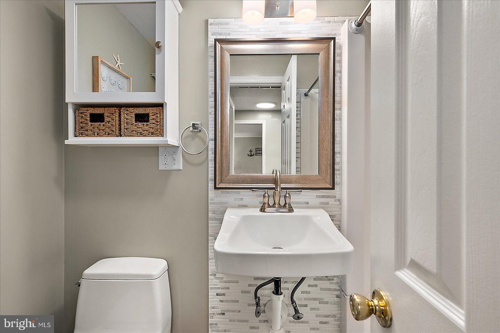 HITCHENS & TRIMPER - Residential Income