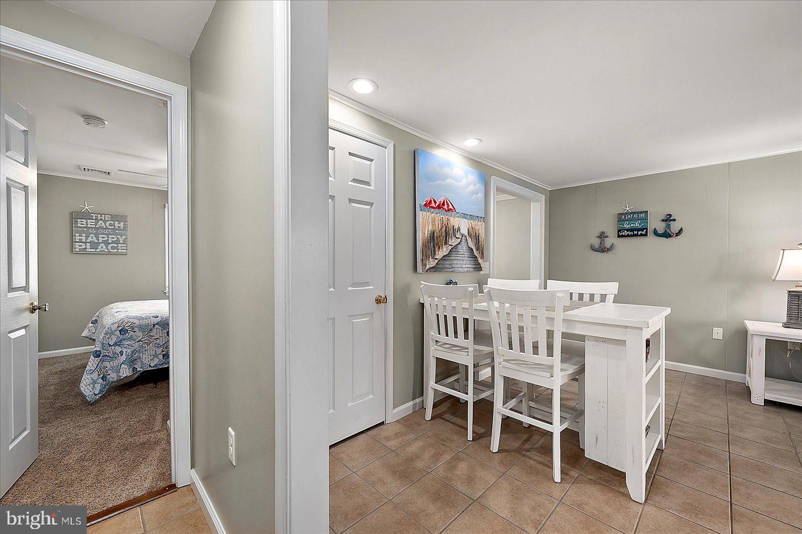 HITCHENS & TRIMPER - Residential Income