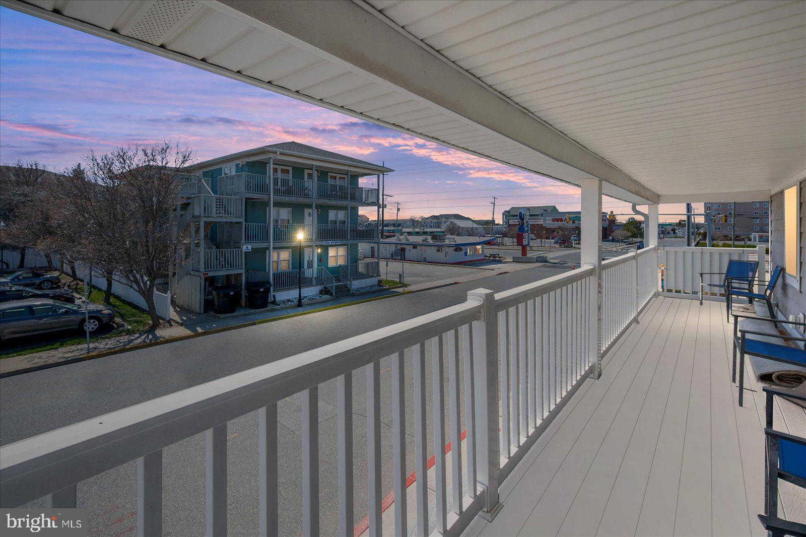 HITCHENS & TRIMPER - Residential Income