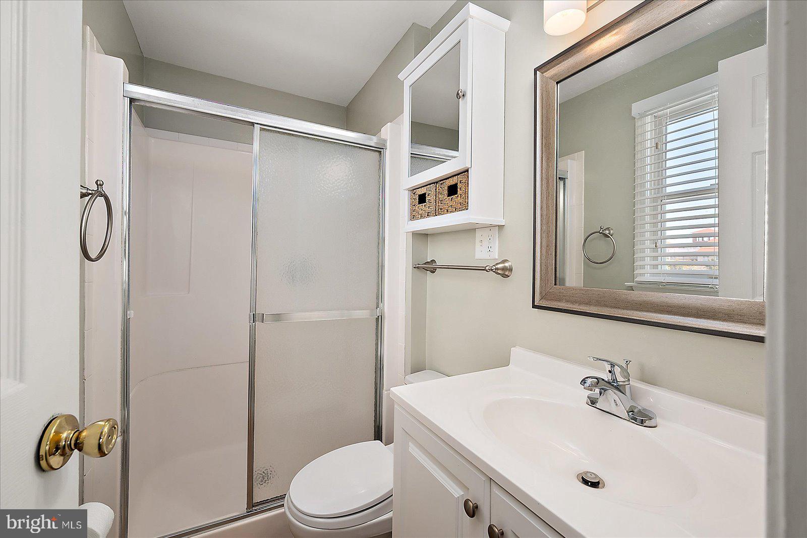 HITCHENS & TRIMPER - Residential Income